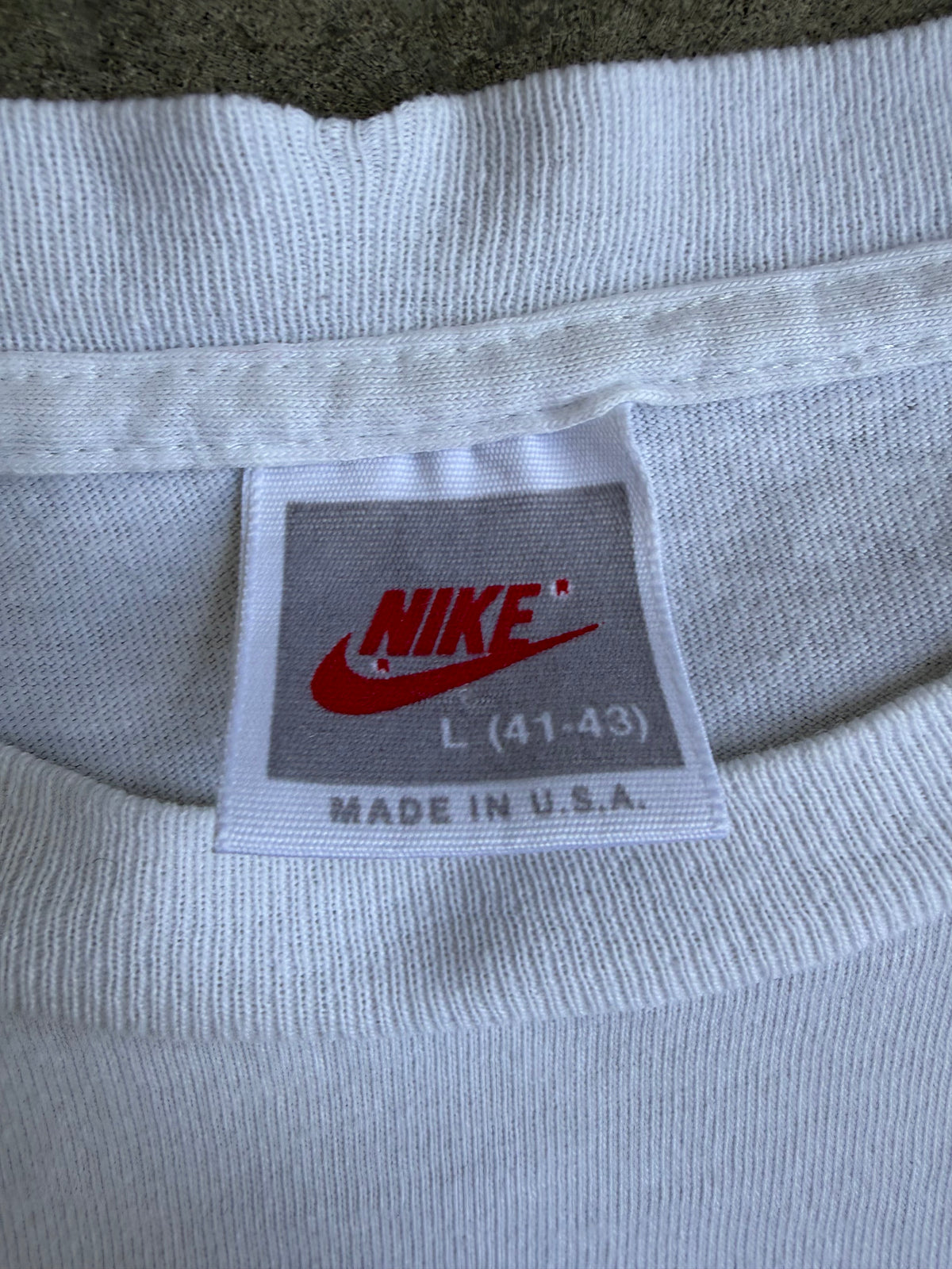 Nike Challenge Court Tshirt - L