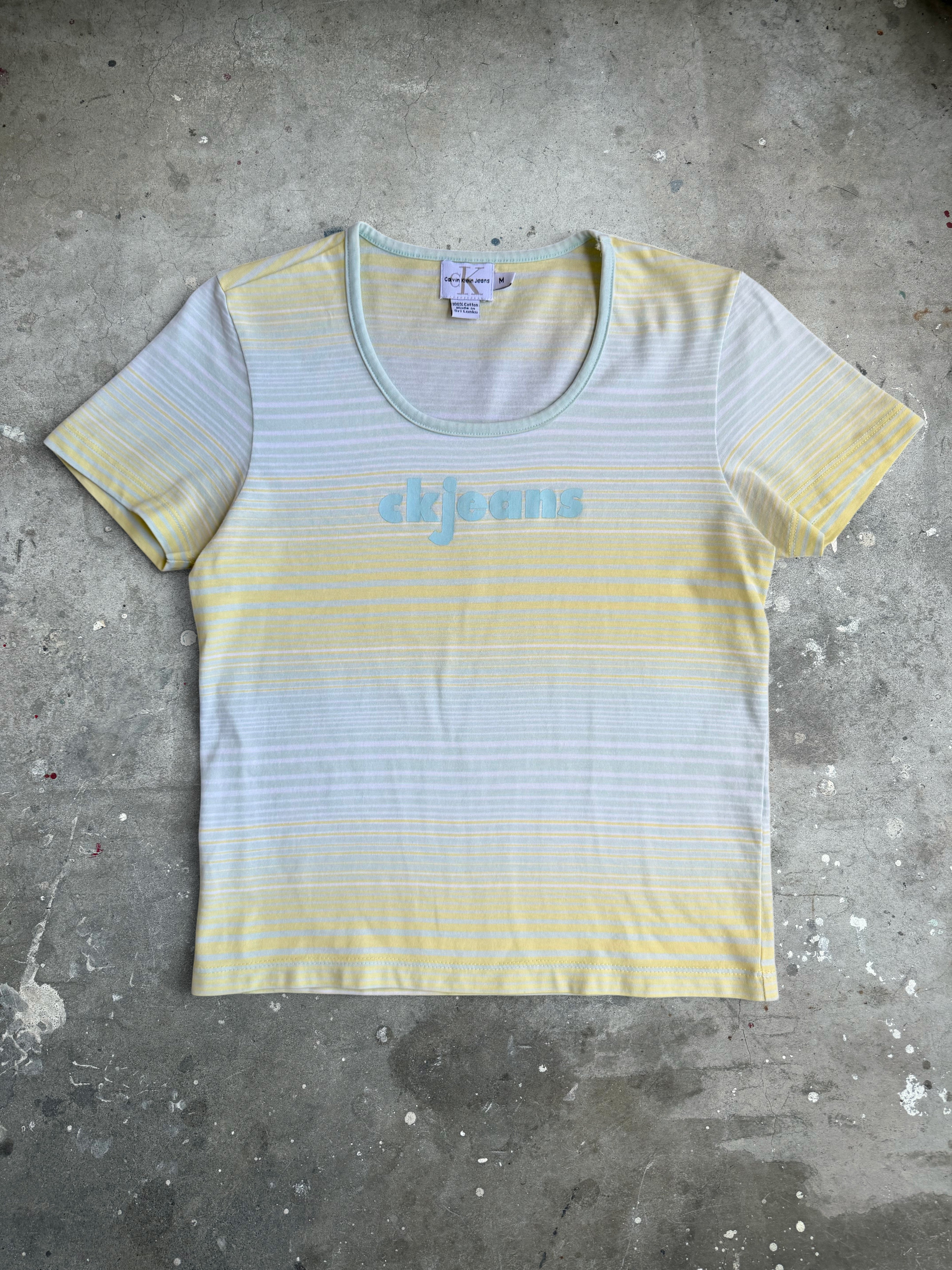 Calvin Klein Tee - M