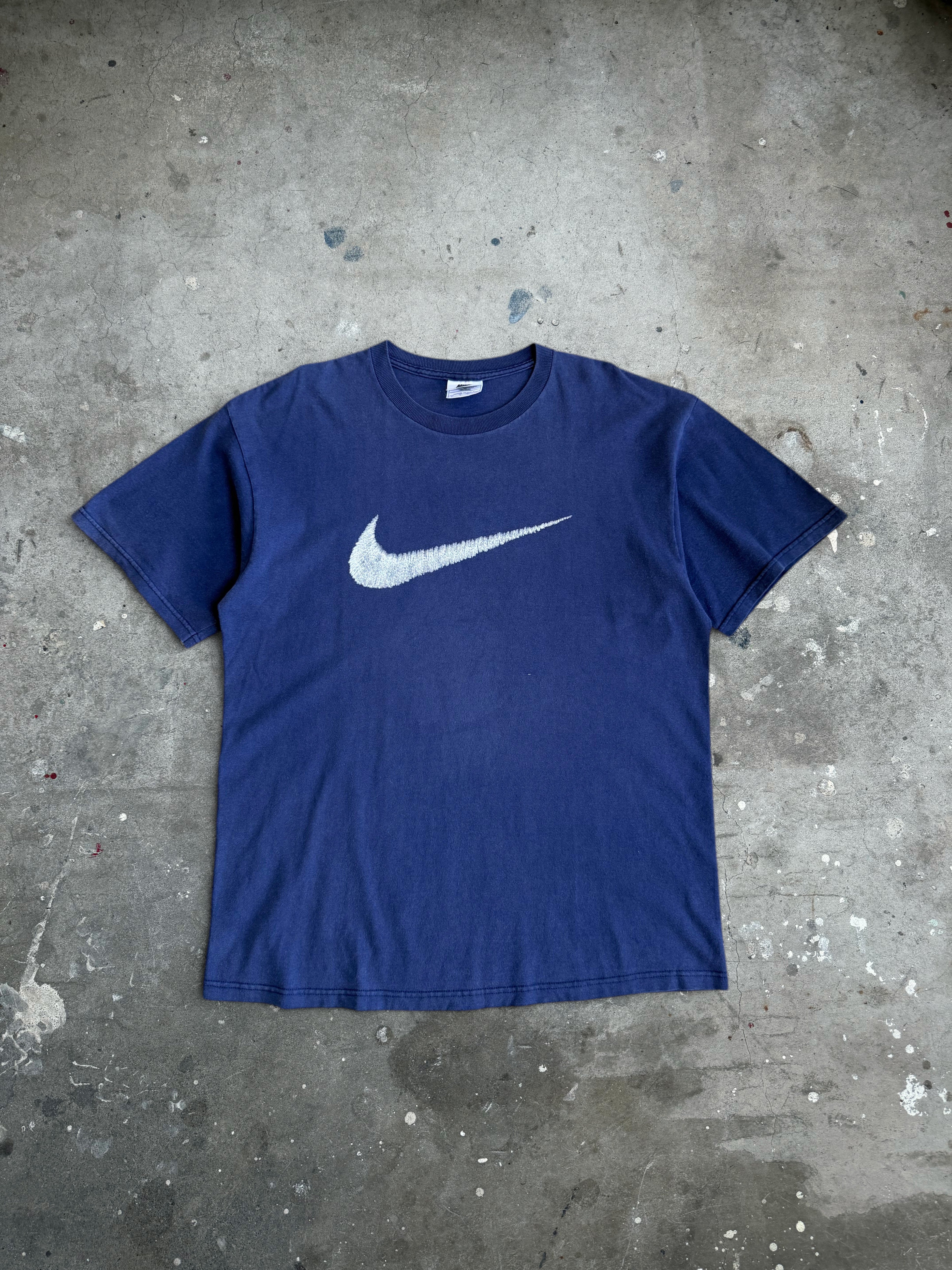 Nike Textured Swoosh Tshirt - M