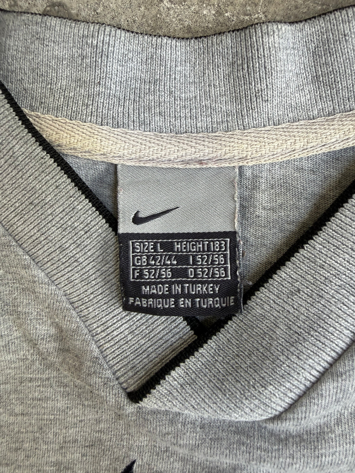 Grey Nike Centre Swoosh Tshirt - L
