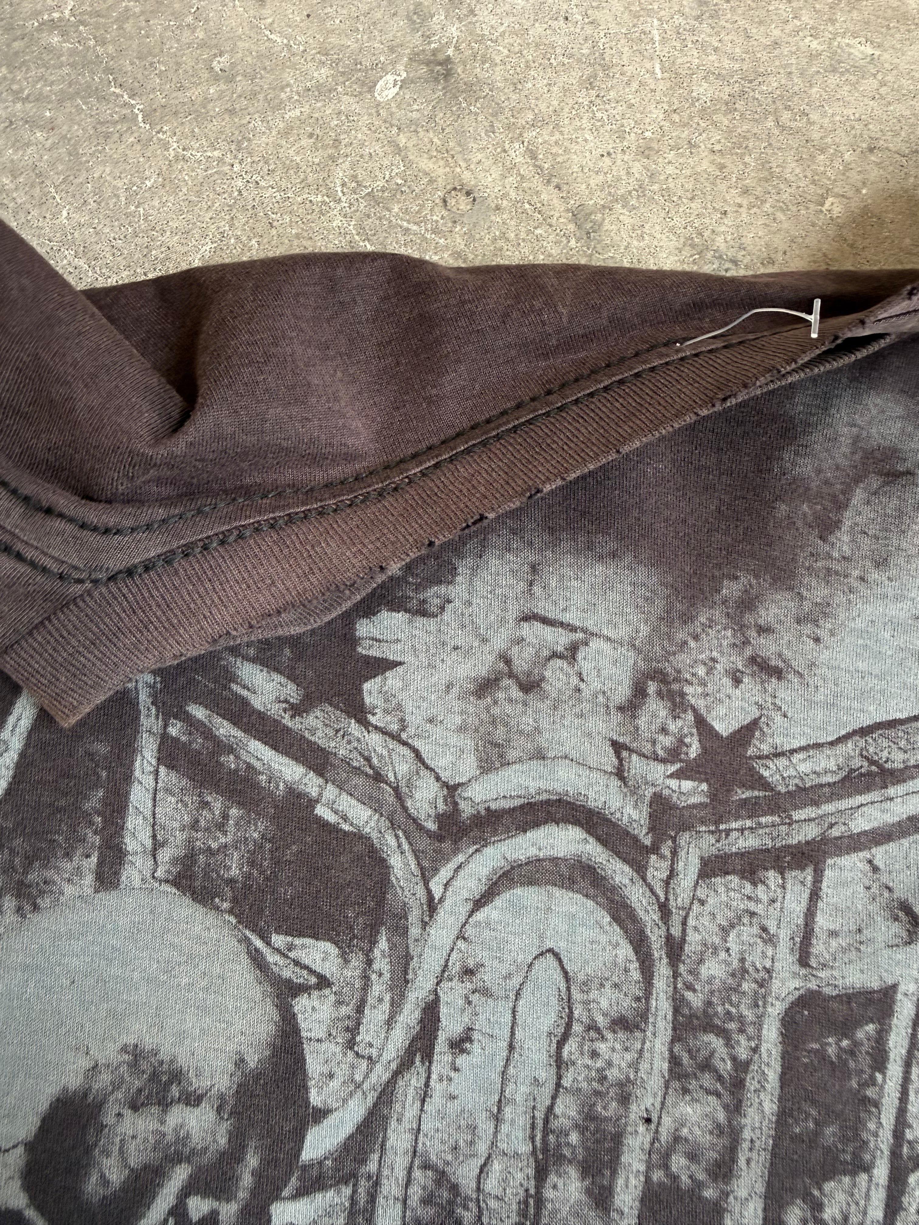 Graphic Tap Out Tshirt - M