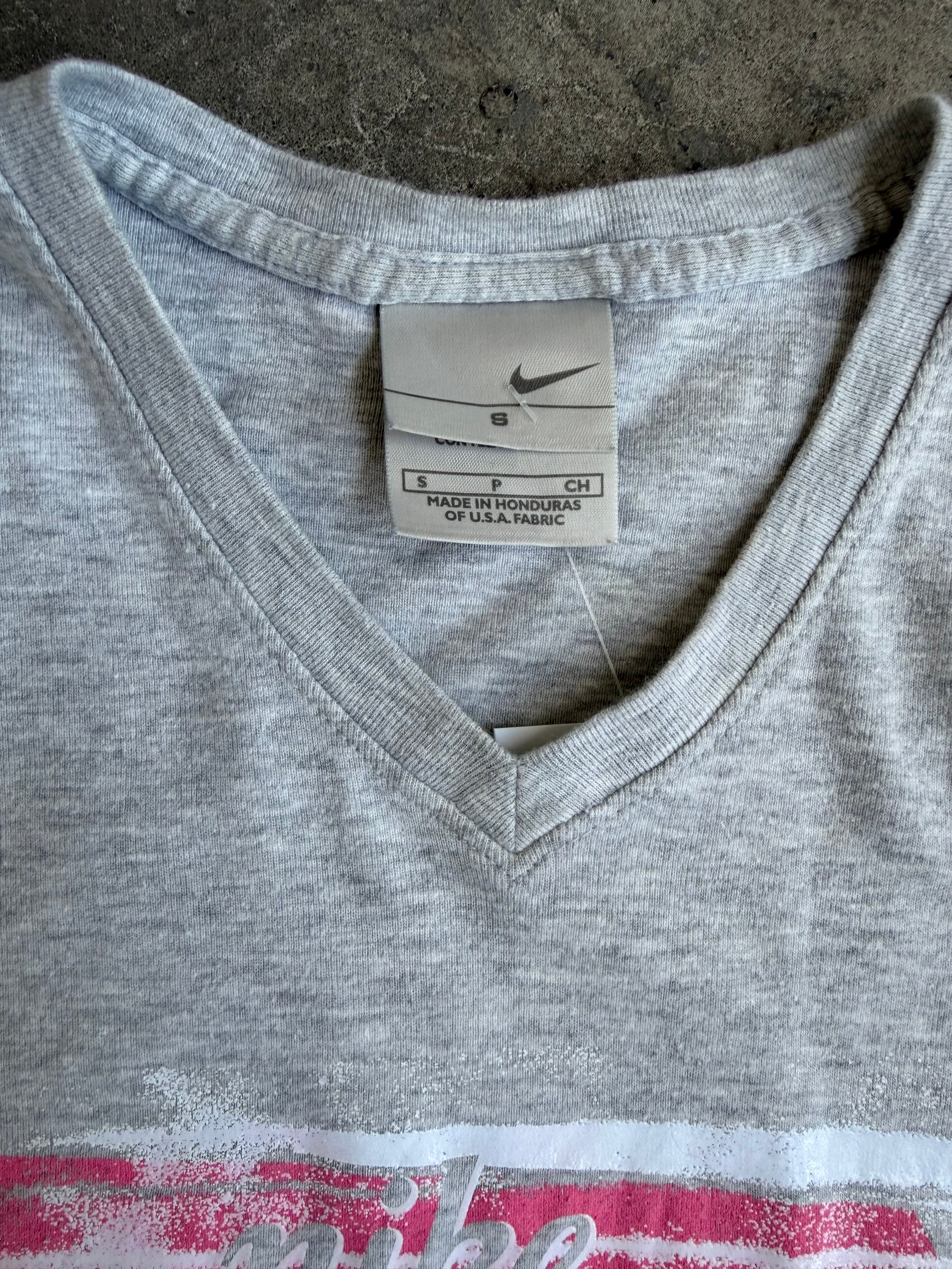 Nike Graphic Tee - S