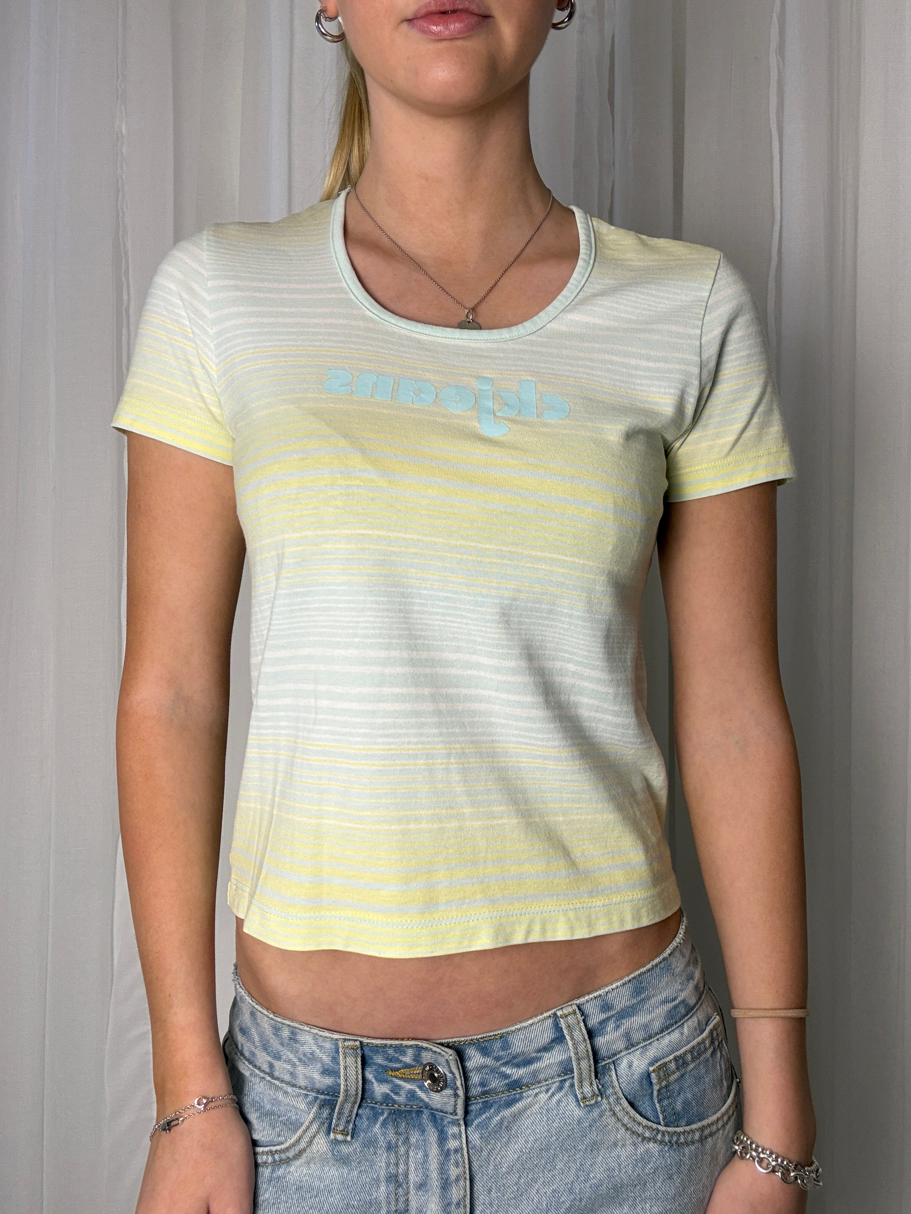 Calvin Klein Tee - M