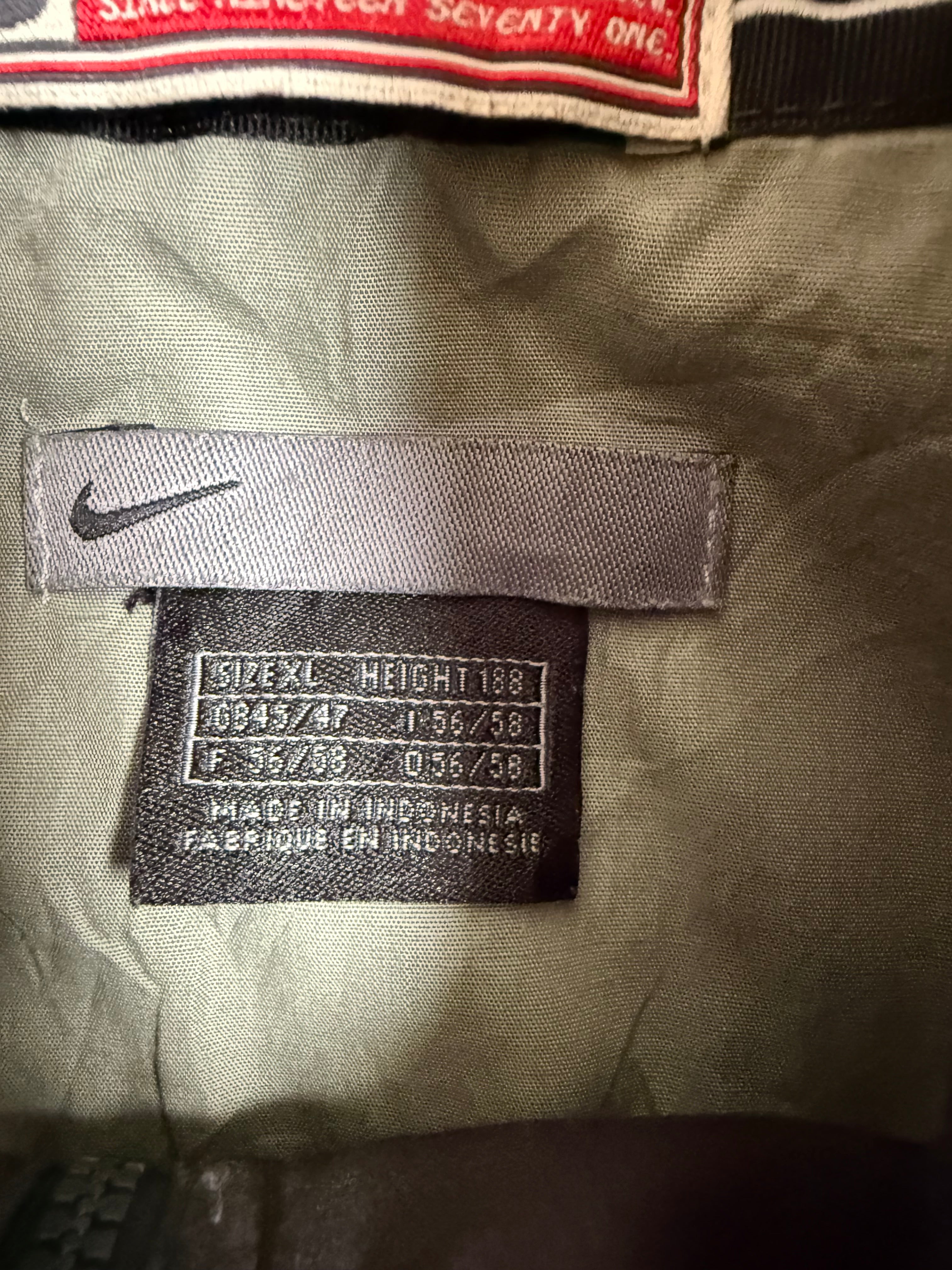 Charcoal Nike Spray Jacket - XL