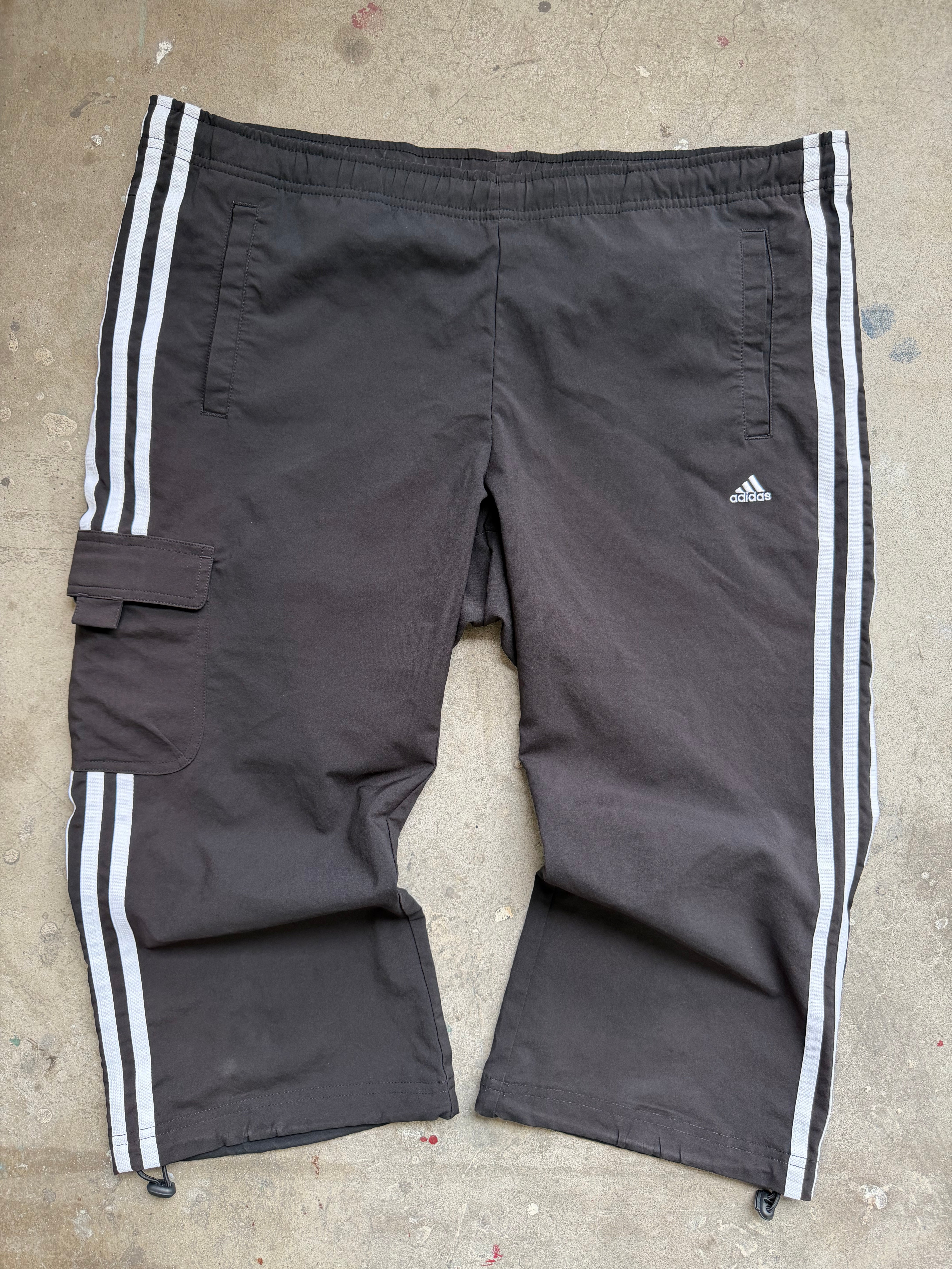 Black & White Adidas Capri - M