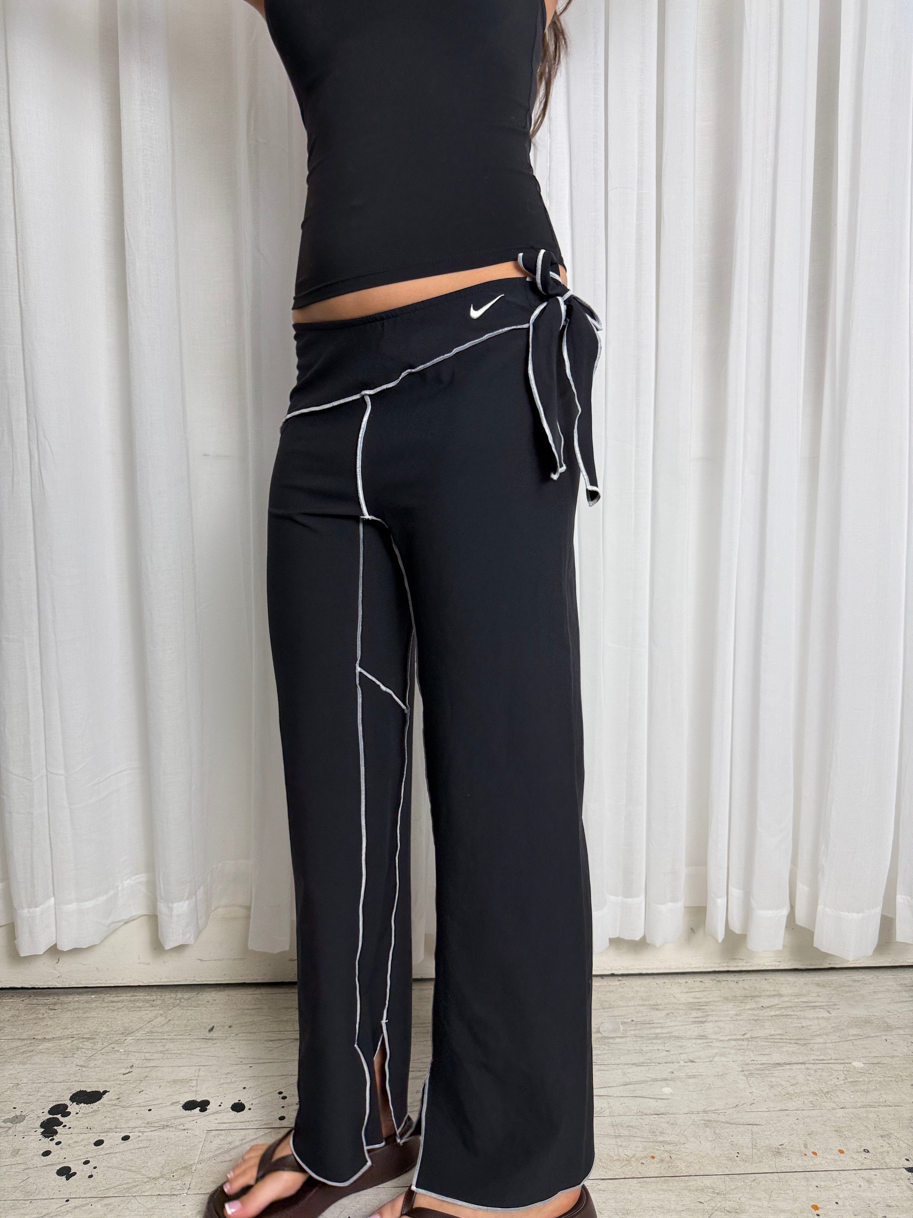 Nike Contrast Stitching Pants - S
