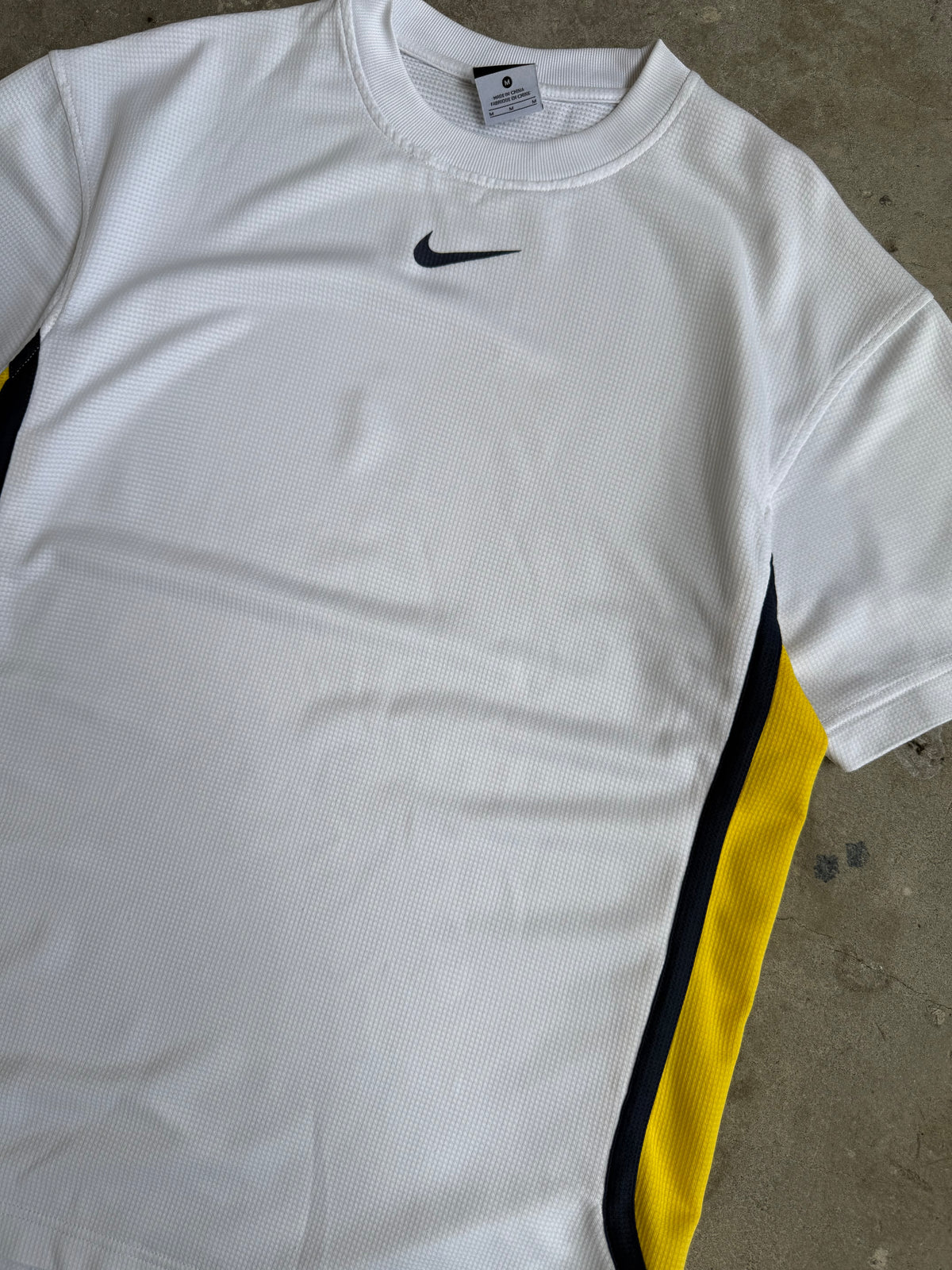 White Nike Centre Swoosh Jersey - M
