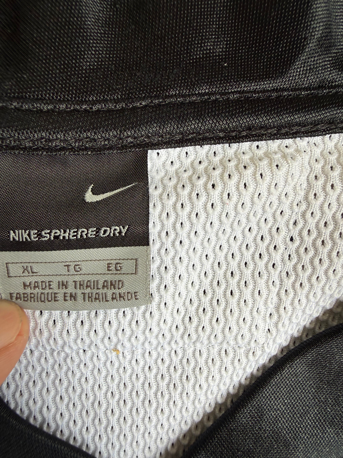 Black Nike Centre Swoosh Singlet - XL