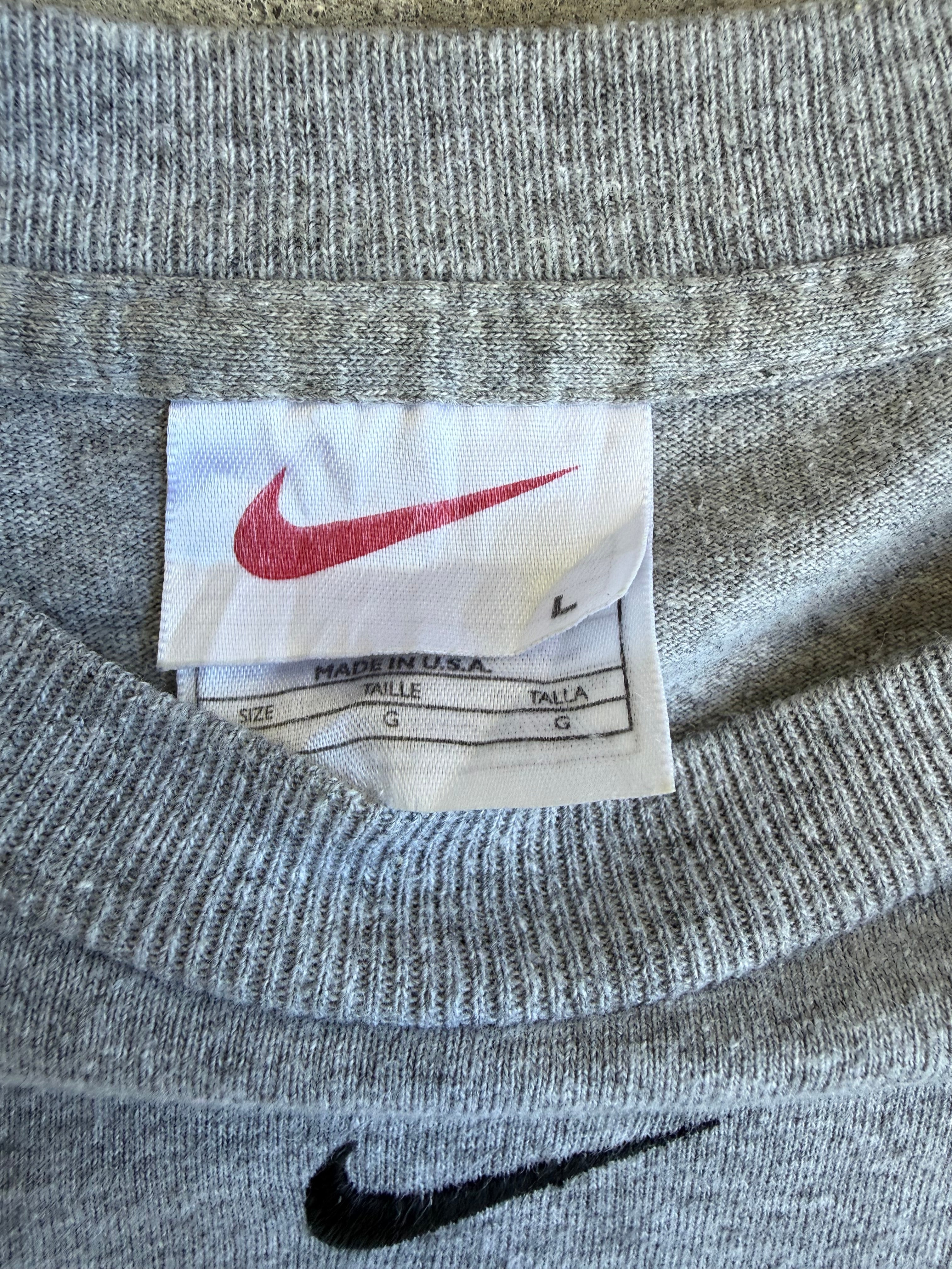 Centre Swoosh Nike Long Sleeve Tshirt - L