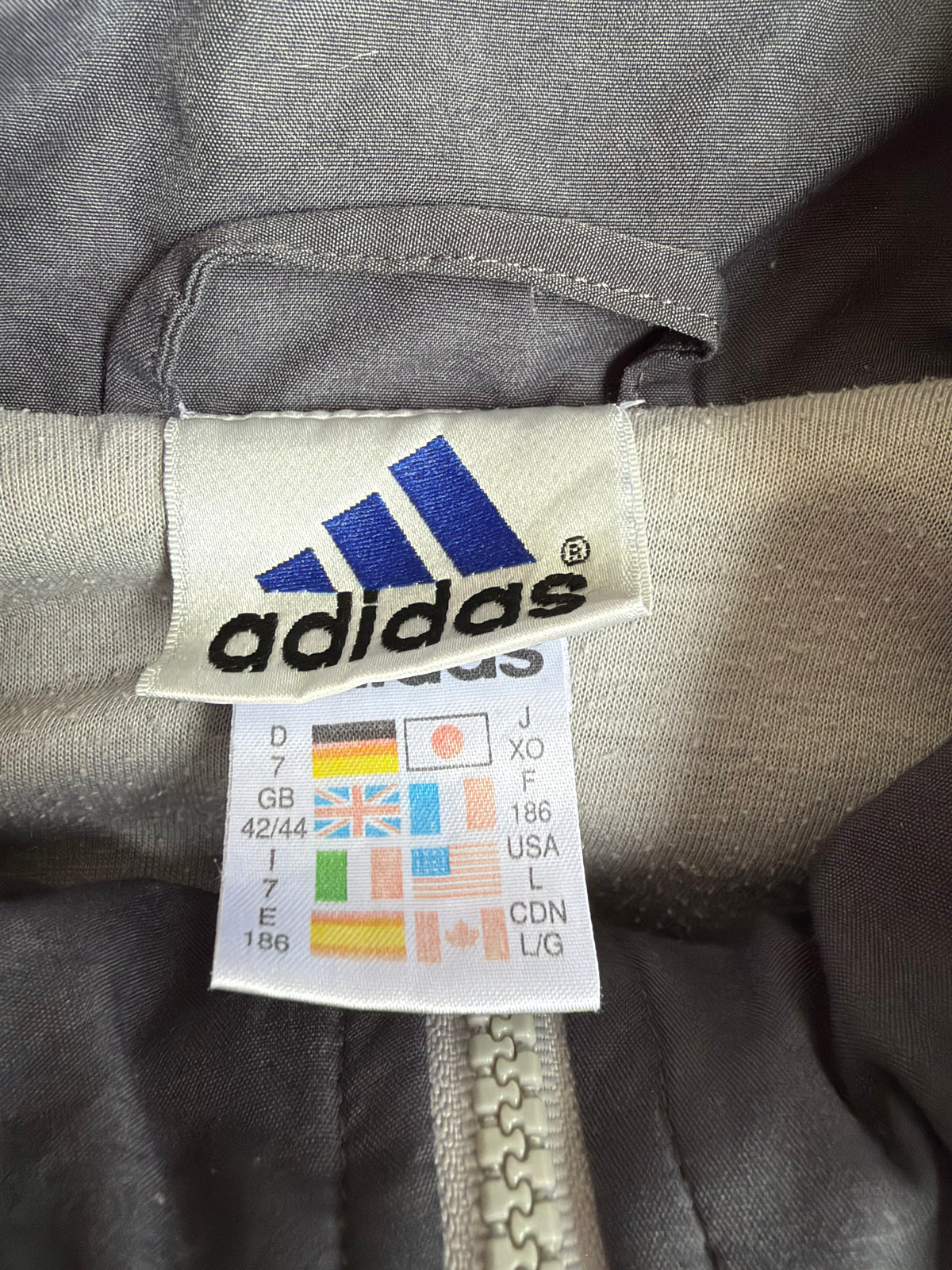 Two Toned Adidas Spray Jacket - L