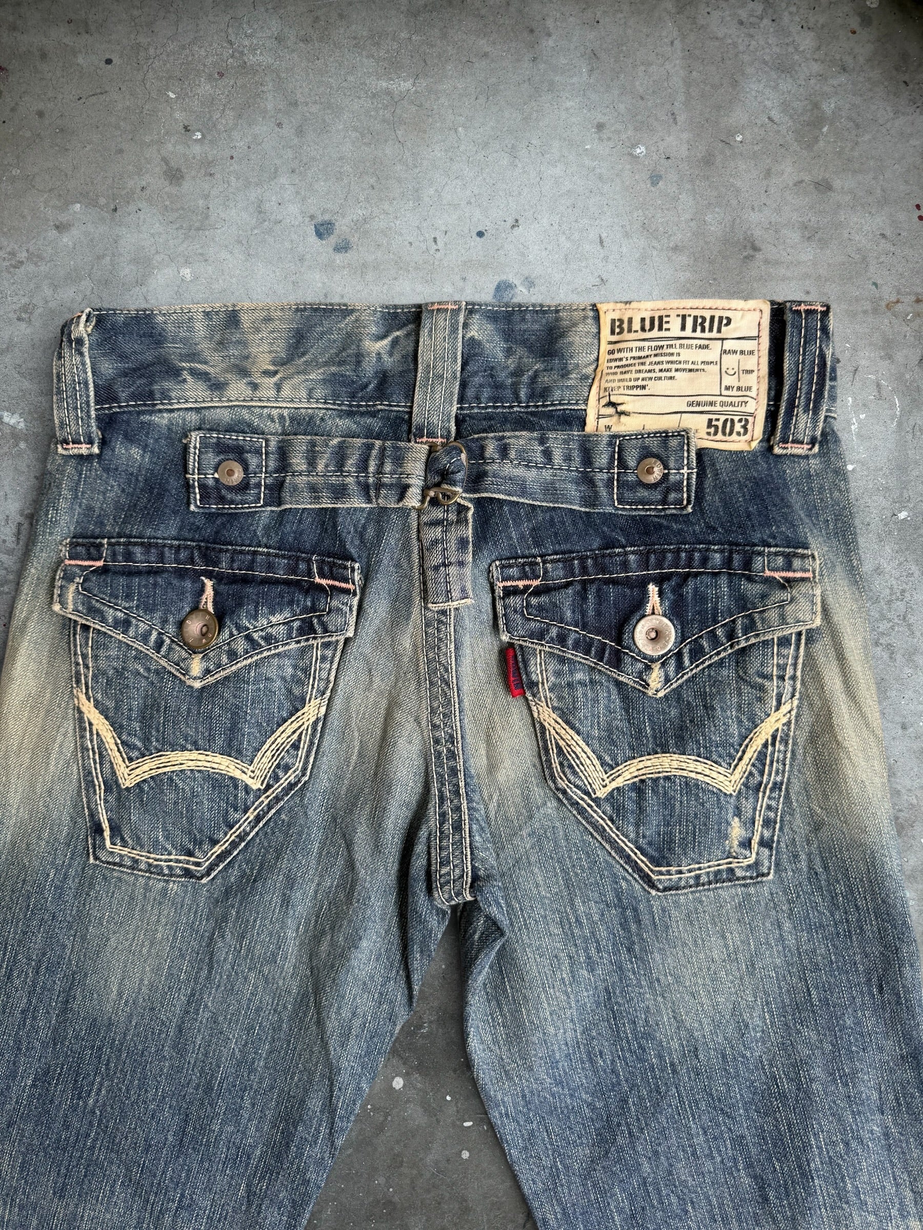 Low Rise Wash Jeans - XS