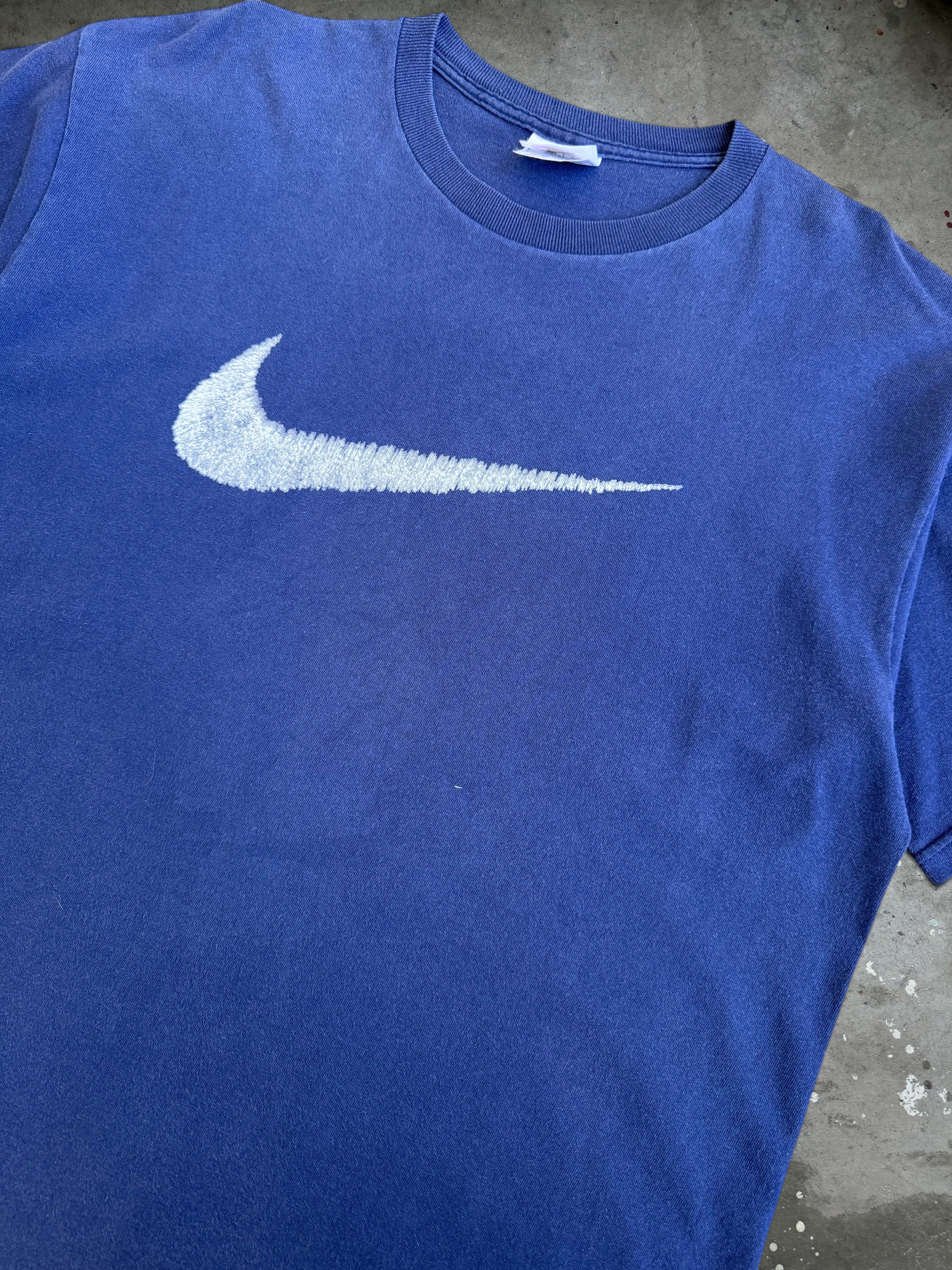 Nike Textured Swoosh Tshirt - M
