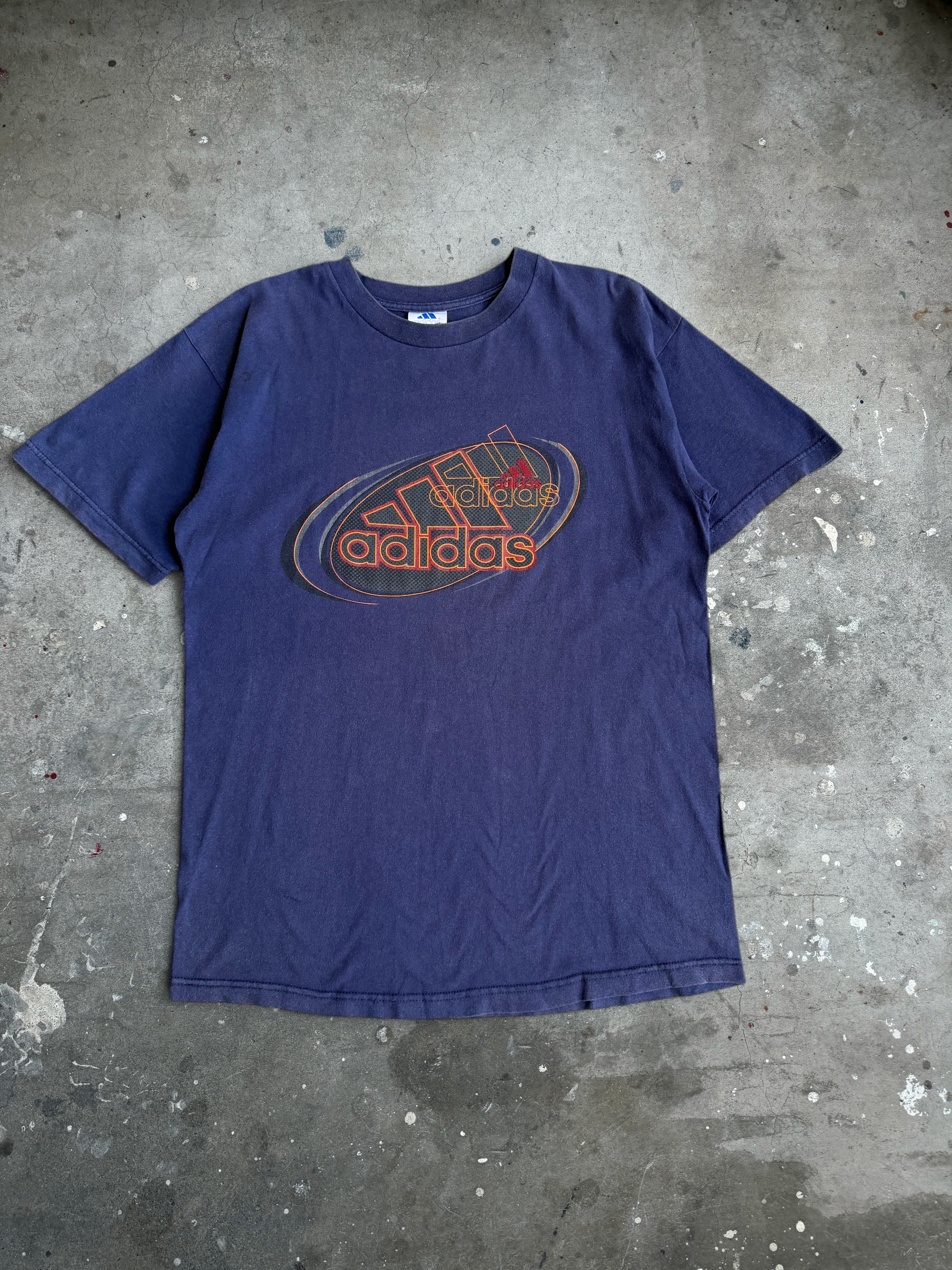Graphic Adidas Tshirt - L