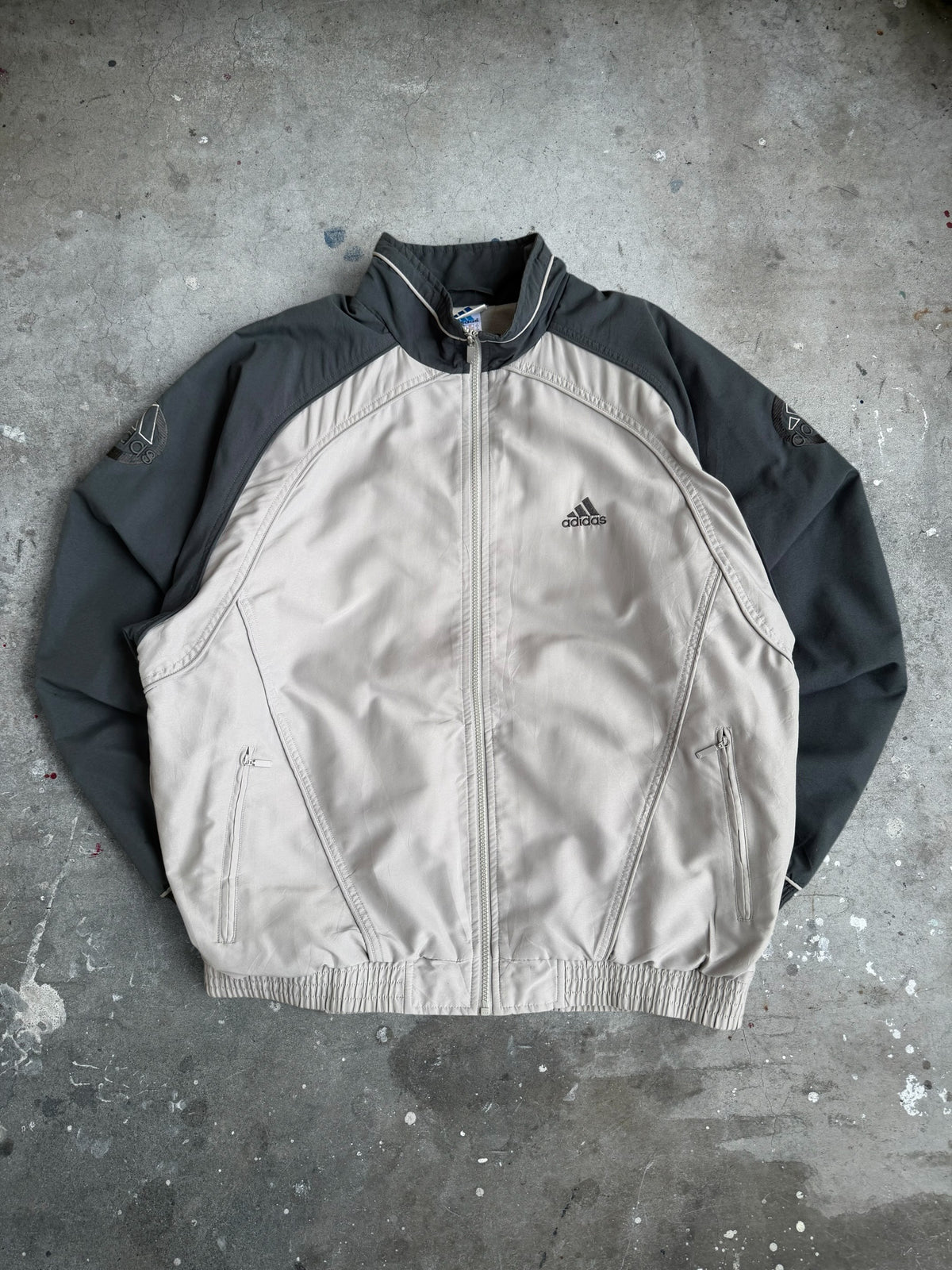 Two Toned Adidas Spray Jacket - L
