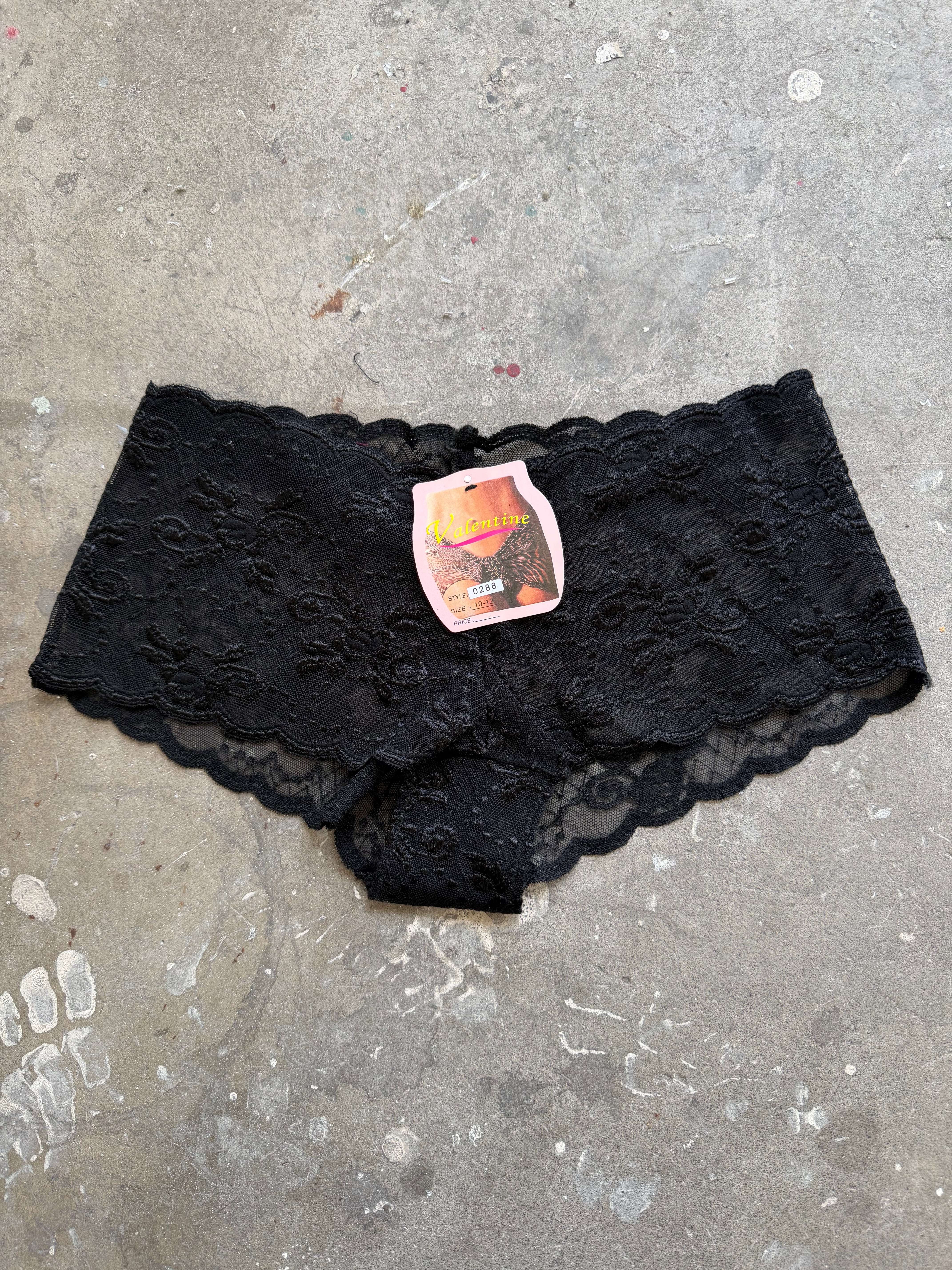 Micro Lace Shorts V Front - Black