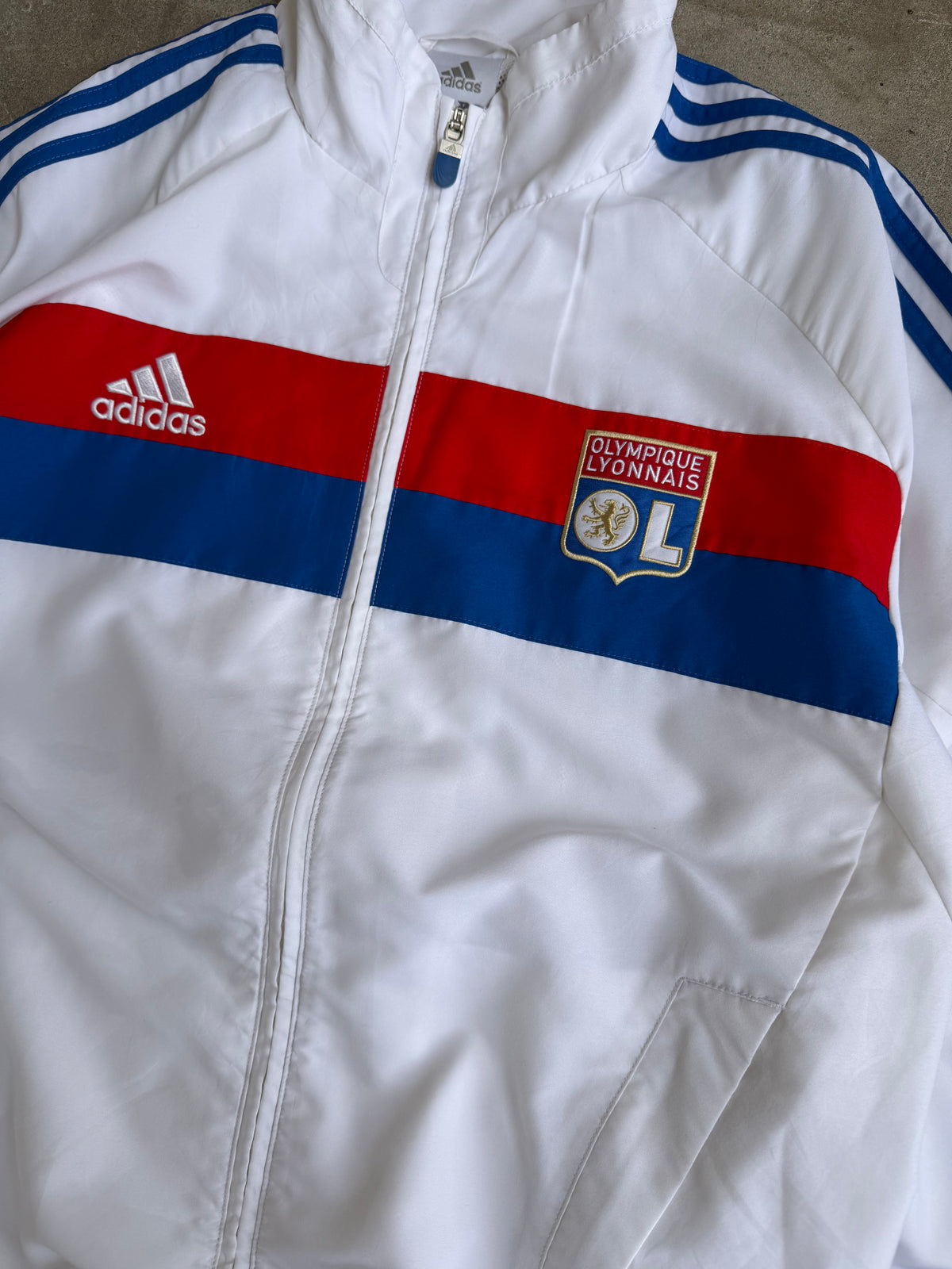 2011 Olympique Lyon Spray Jacket - L