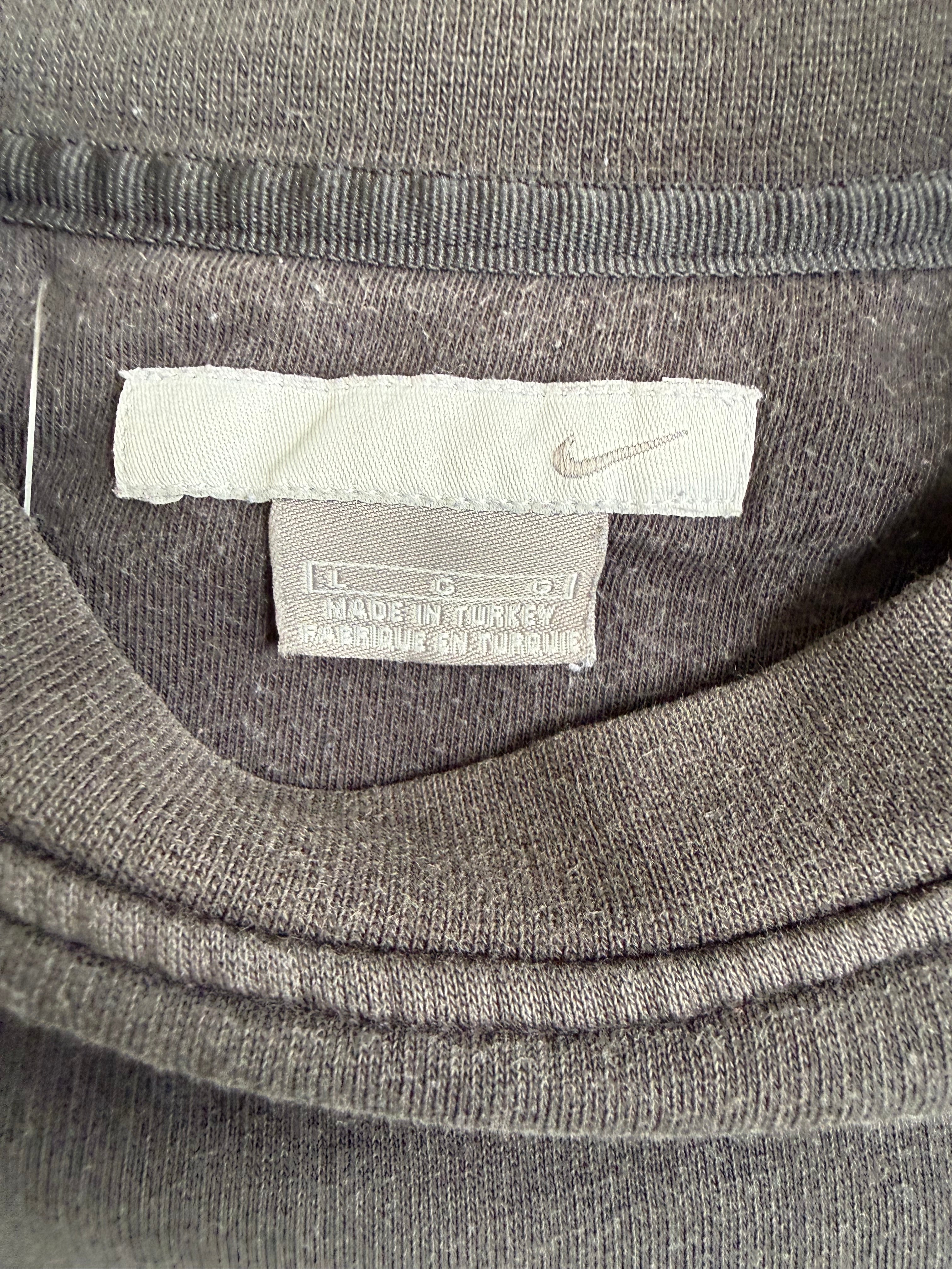 Black Nike Small Swoosh Jumper - L