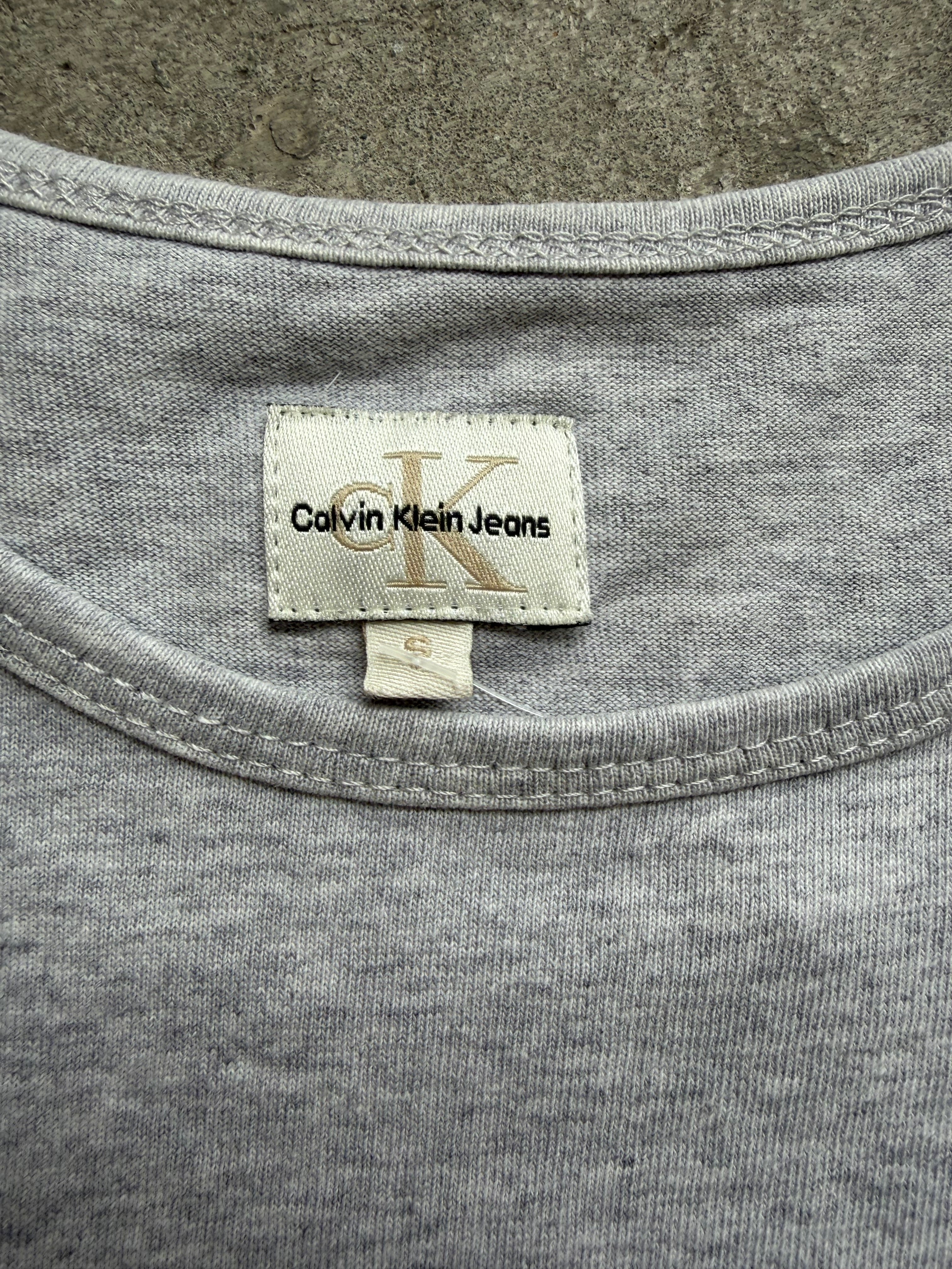 Calvin Klein Tee - S