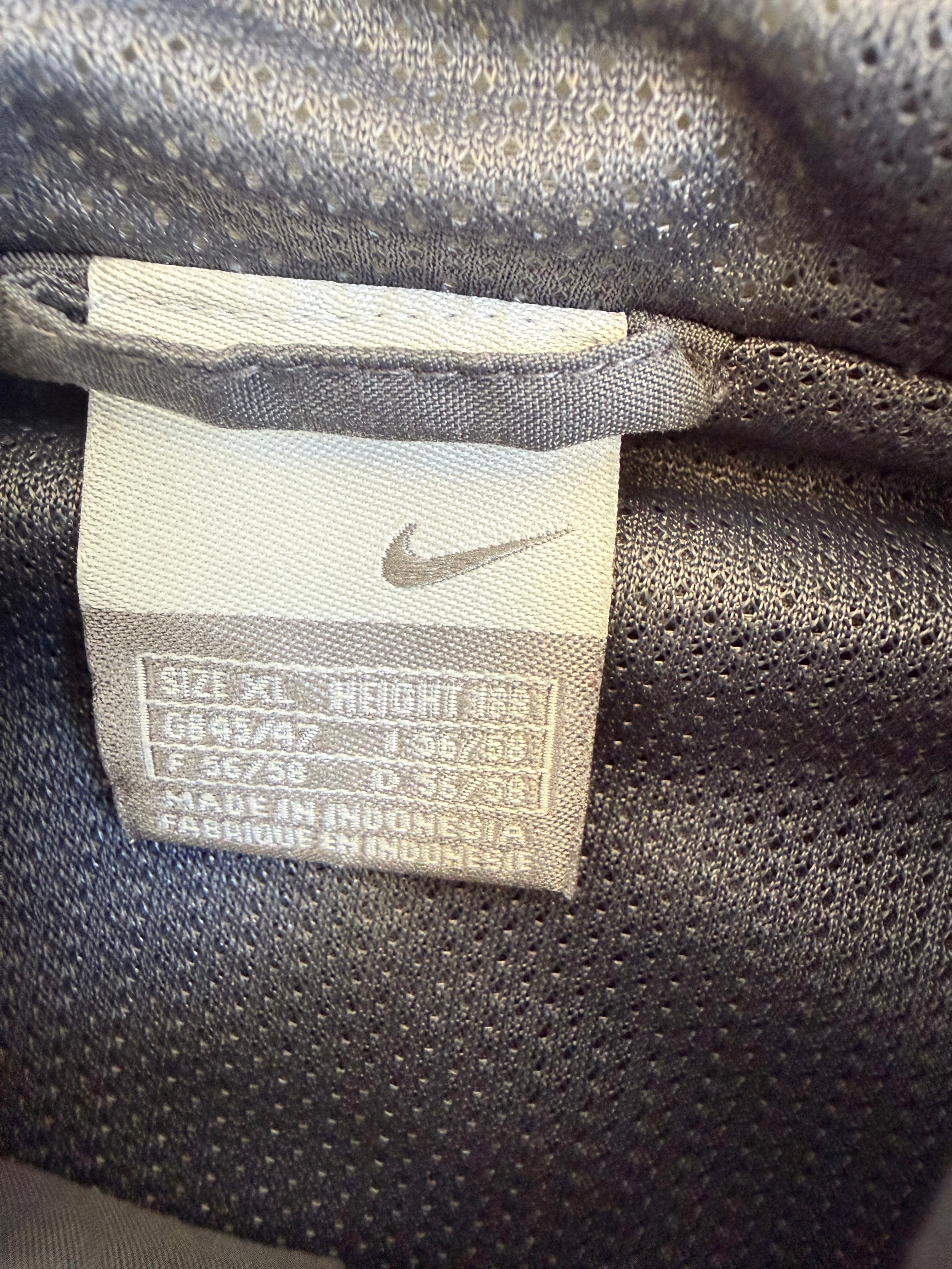 Nike Quarter Zip Spray Jacket - XL