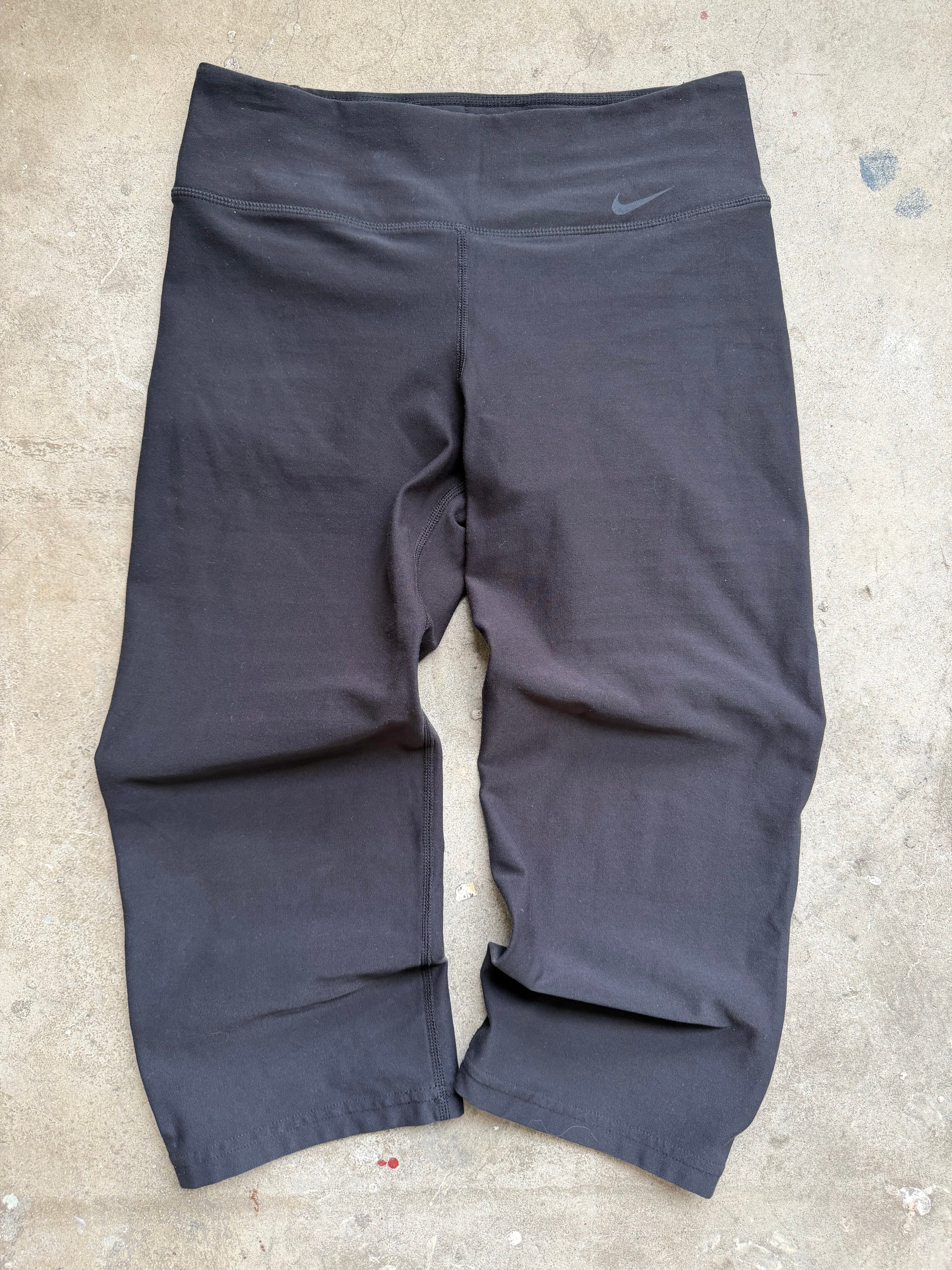 Black Nike Capri - S