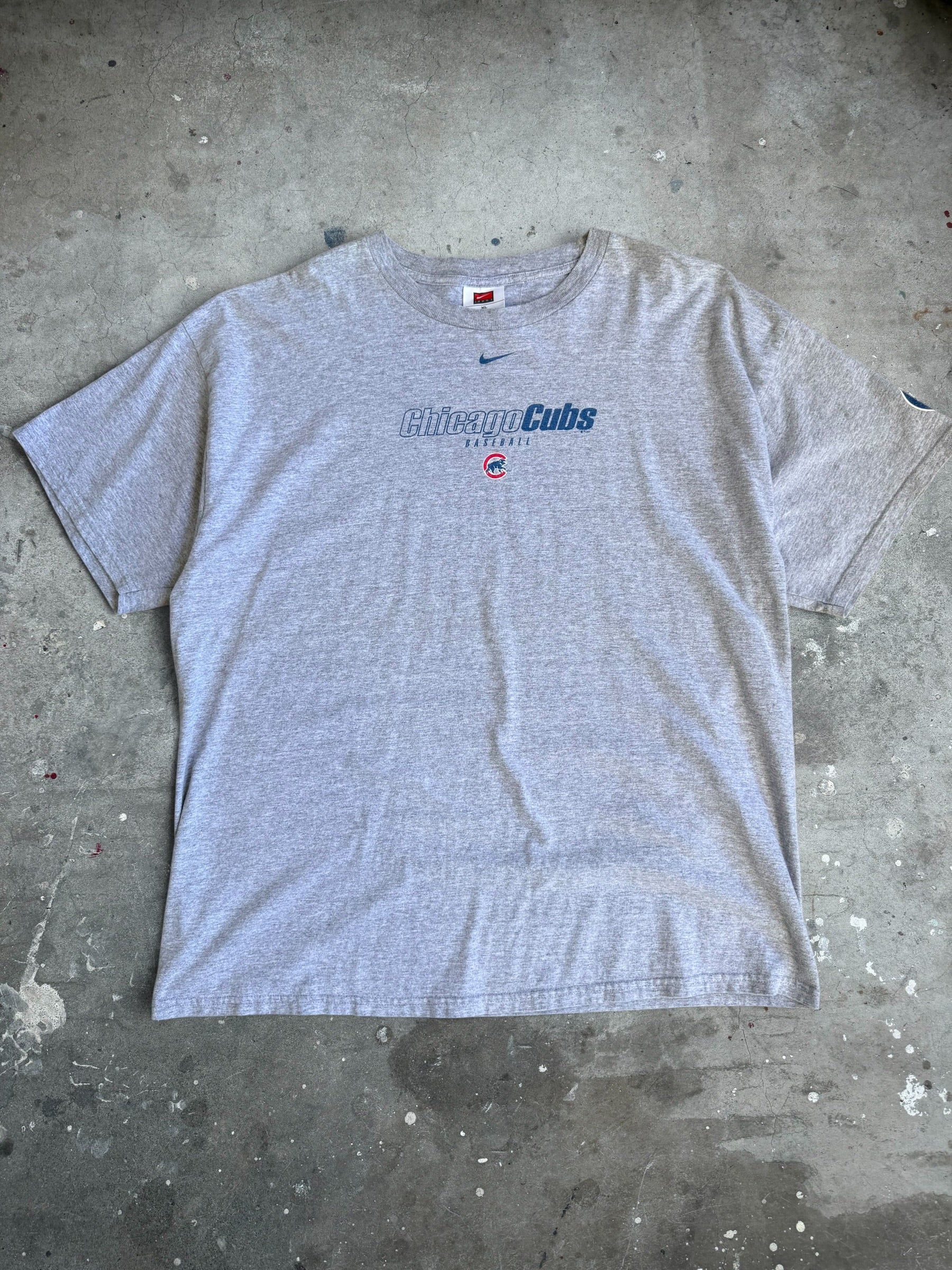 Cubs Nike Tshirt - XL
