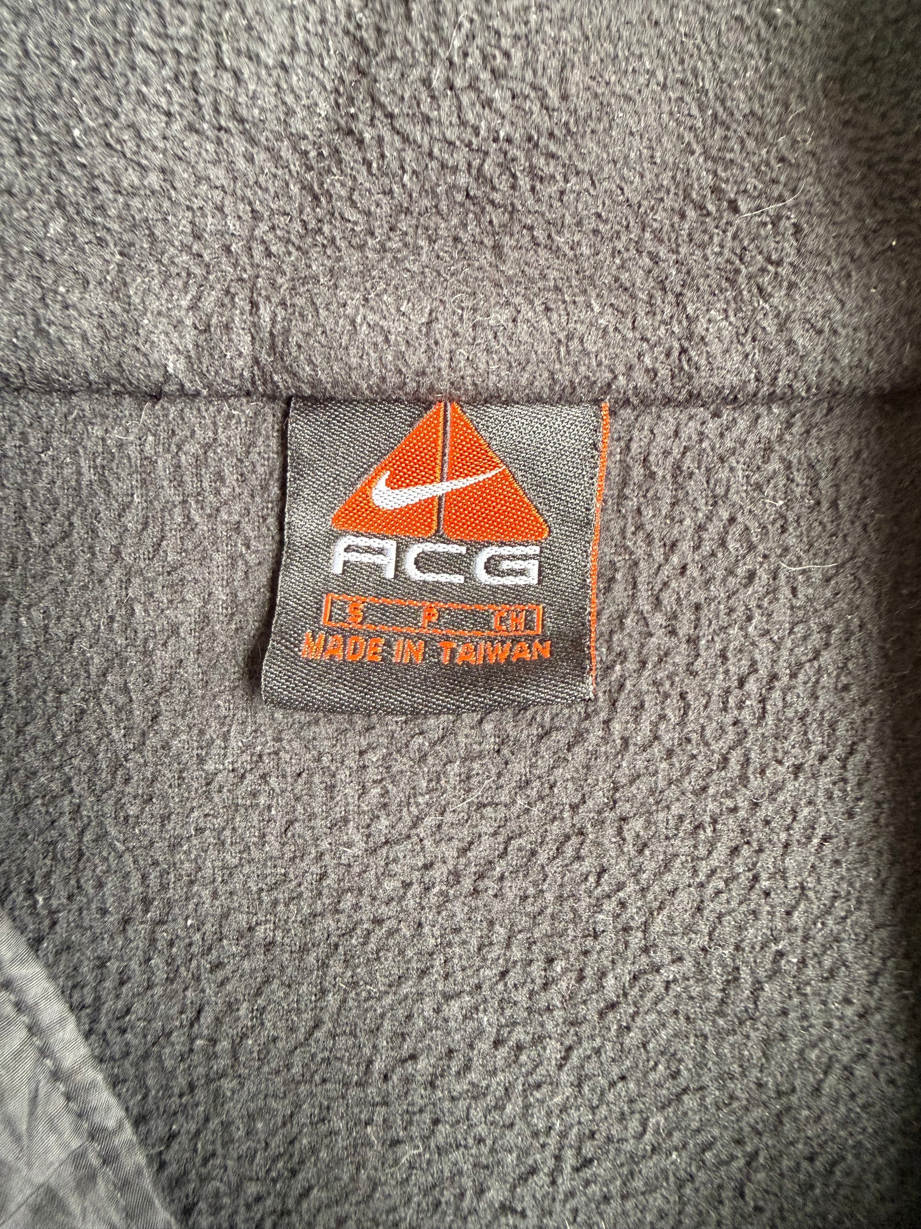Black Nike ACG Fleece - S