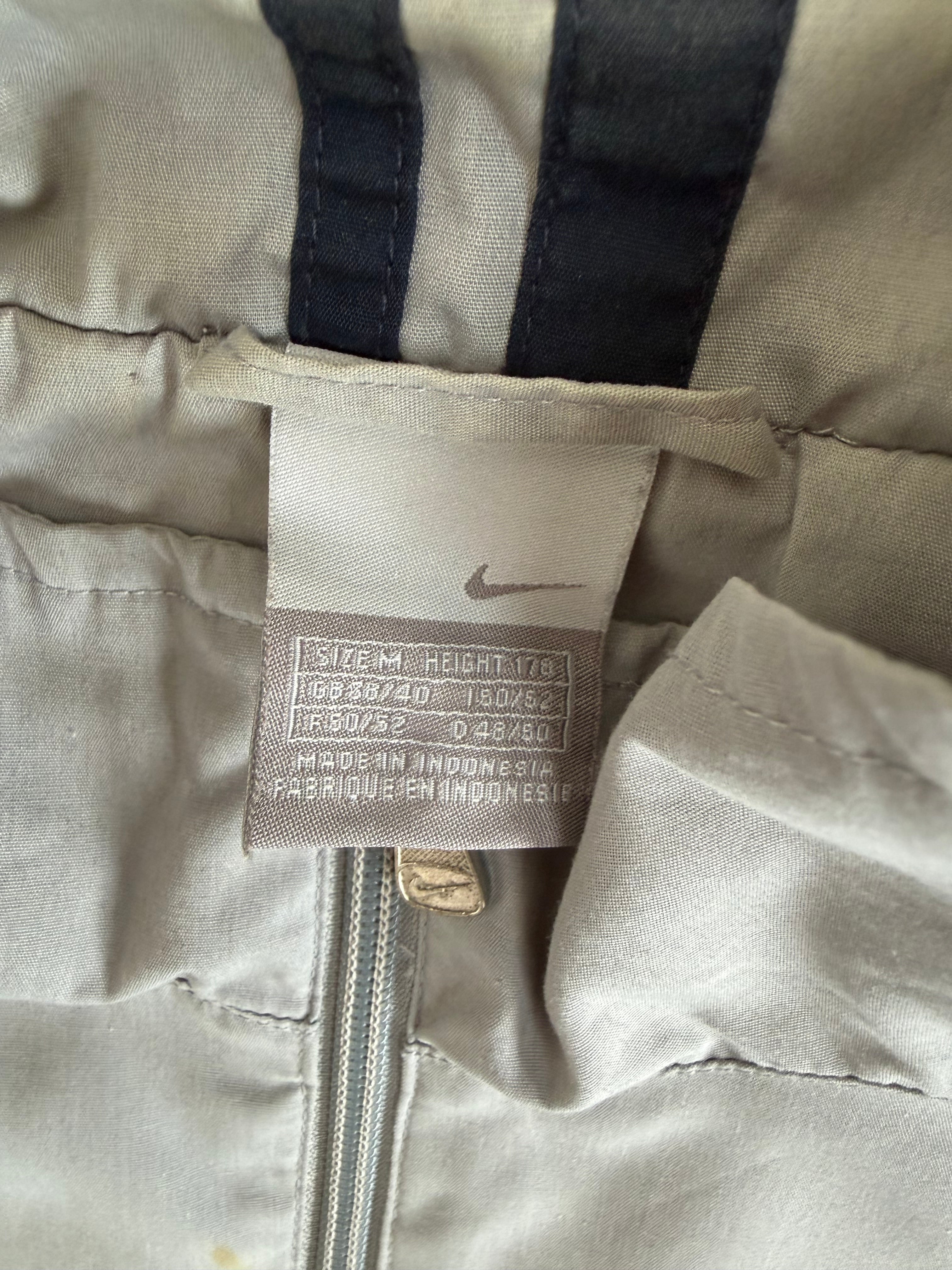 Grey Nike Spray Jacket - M