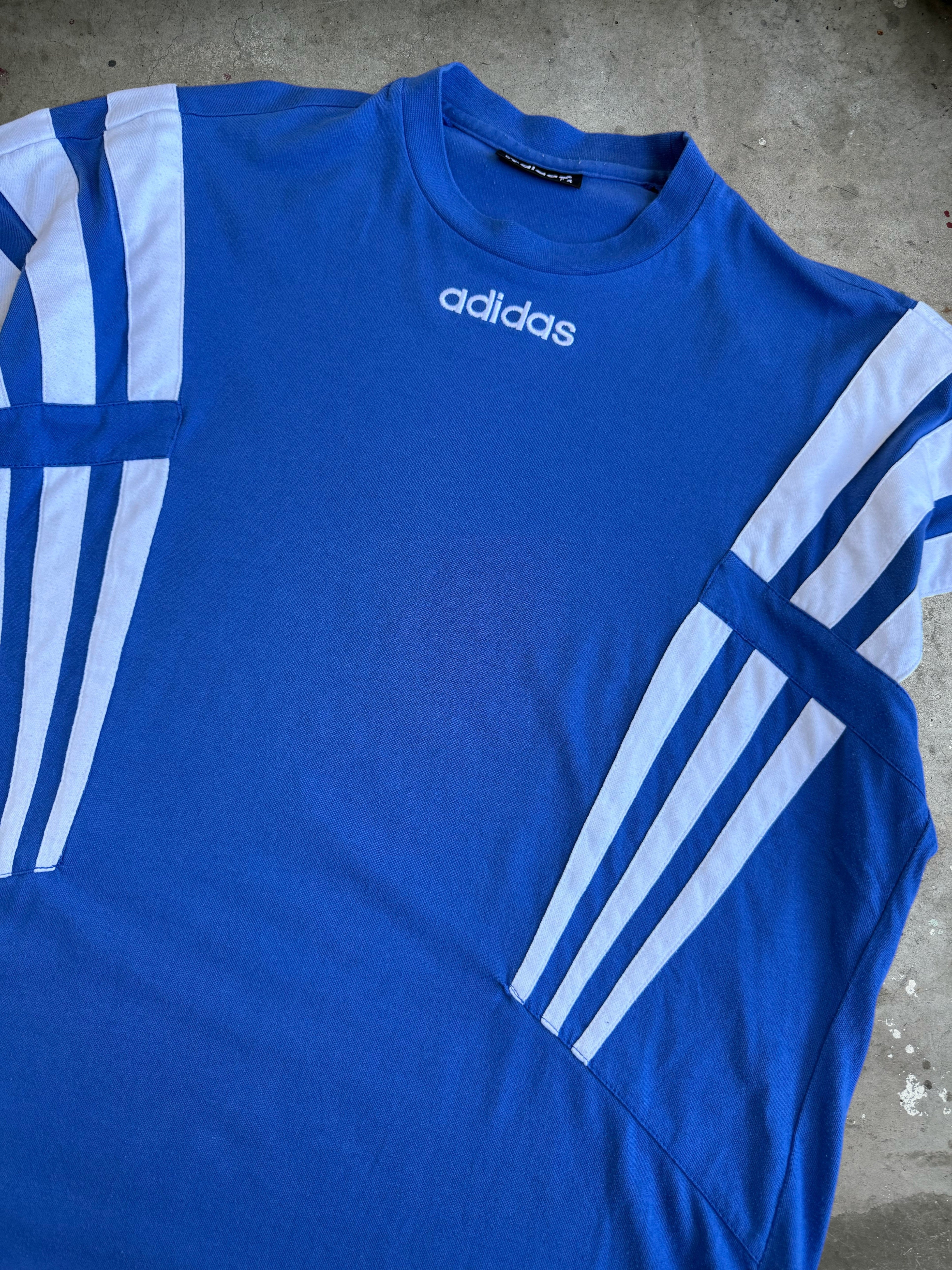 Adidas Textured Tshirt - M