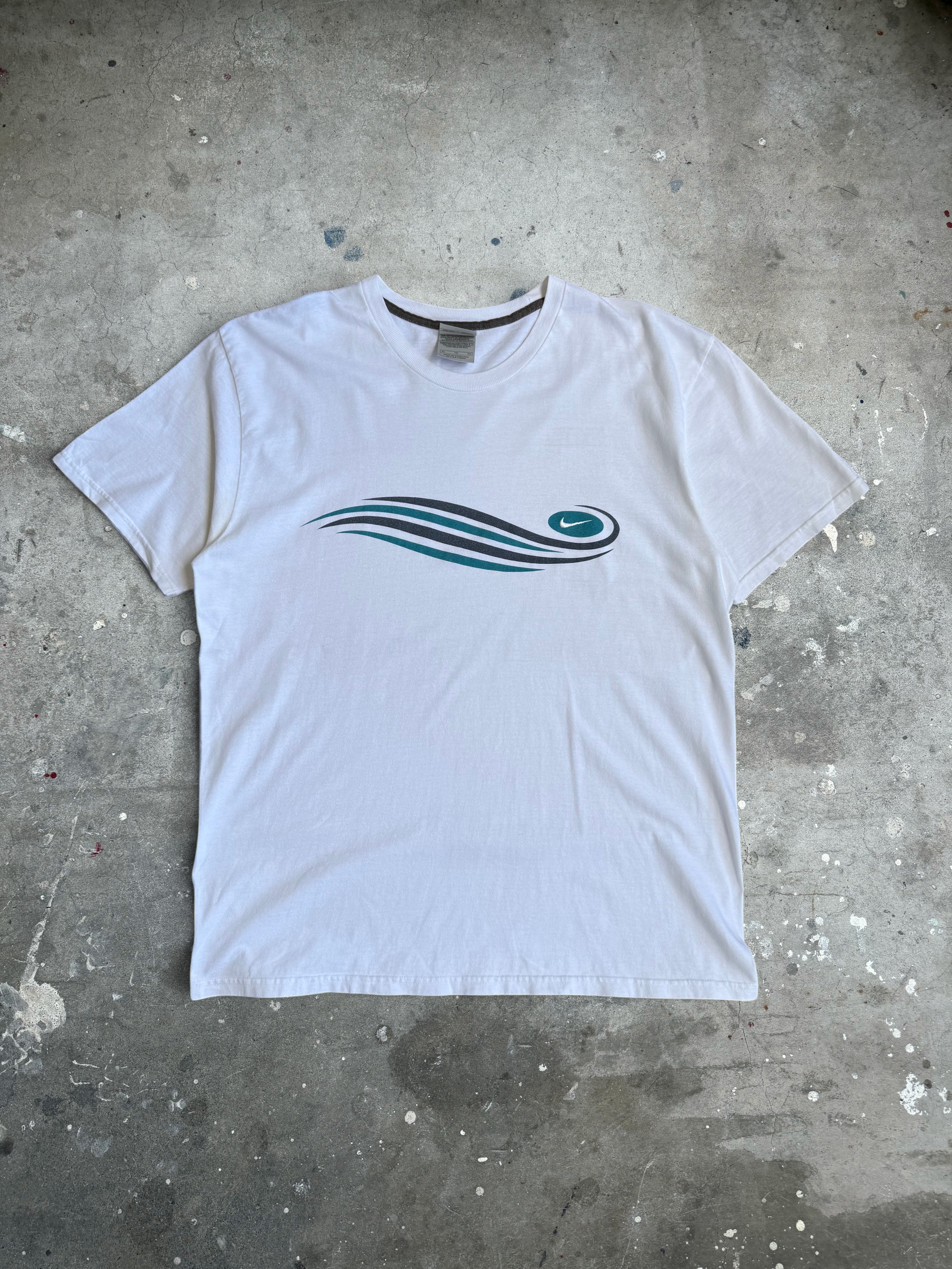 Nike Graphic Tshirt - XL
