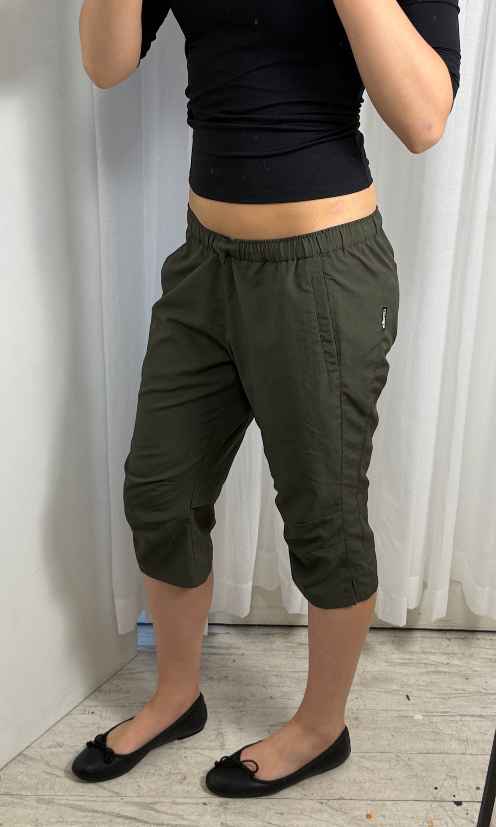 Green Cargo Adidas Capri - M