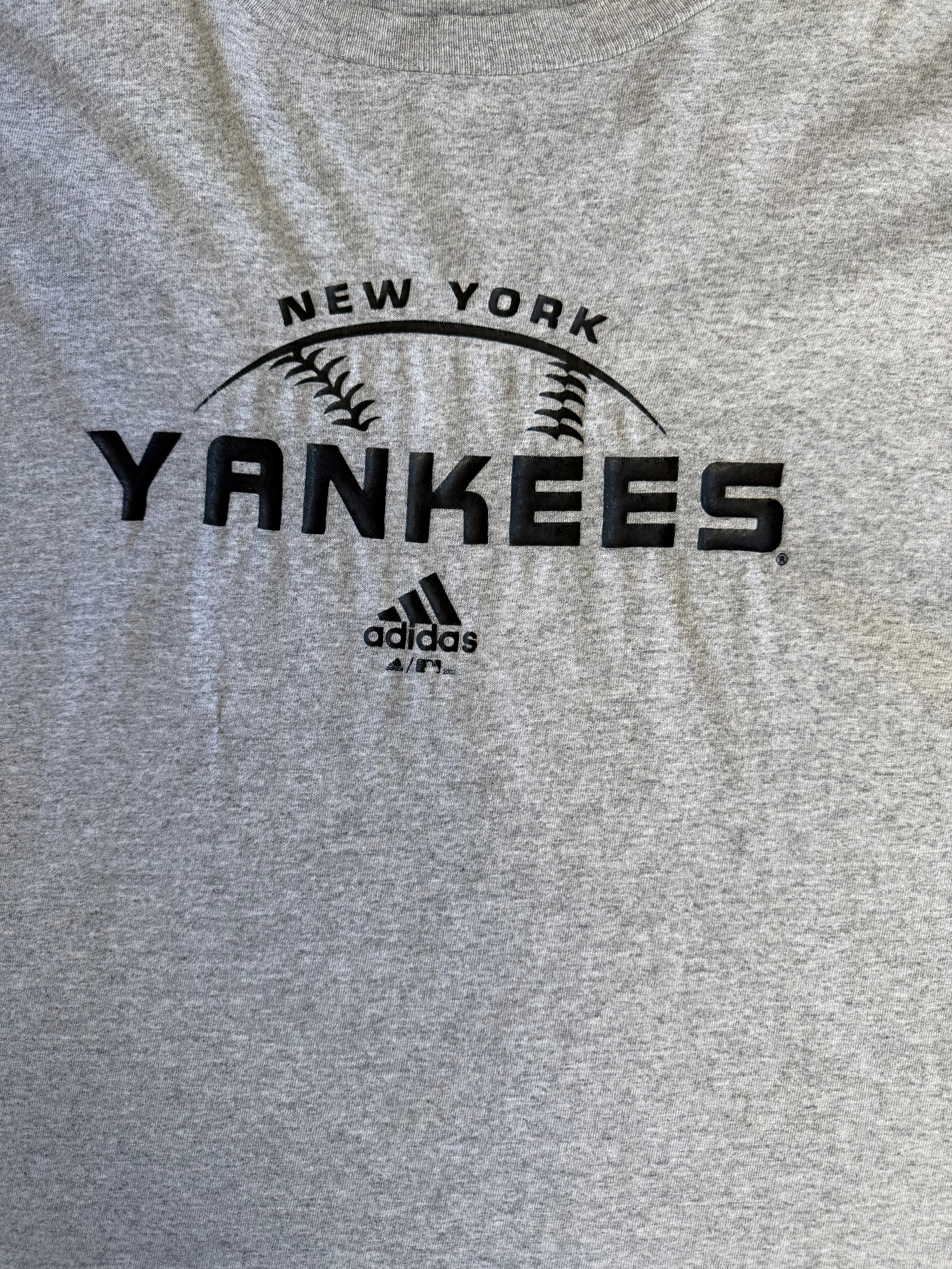 Adidas Yankees Tshirt - XL