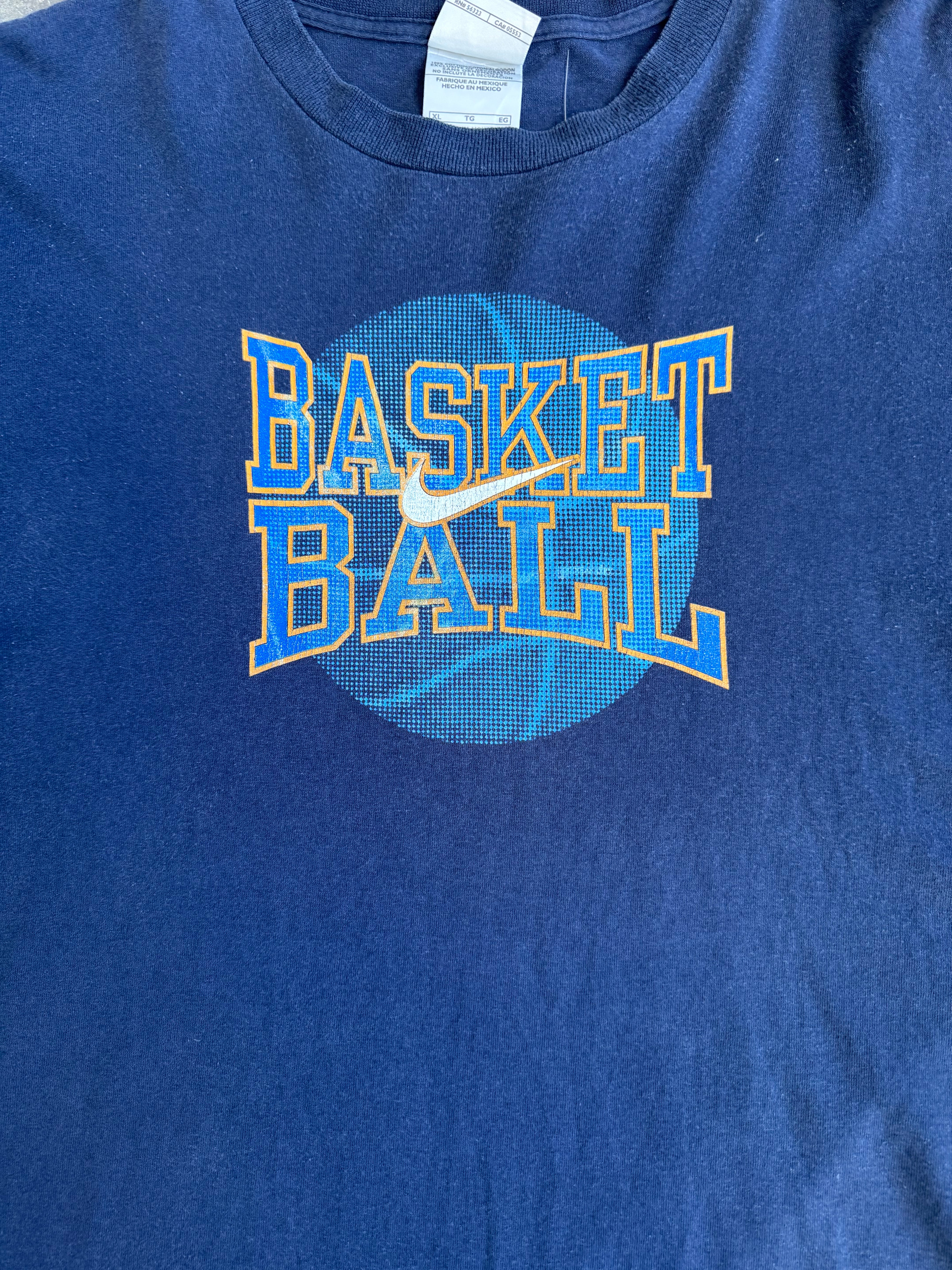 Nike Basketball Tshirt - XL