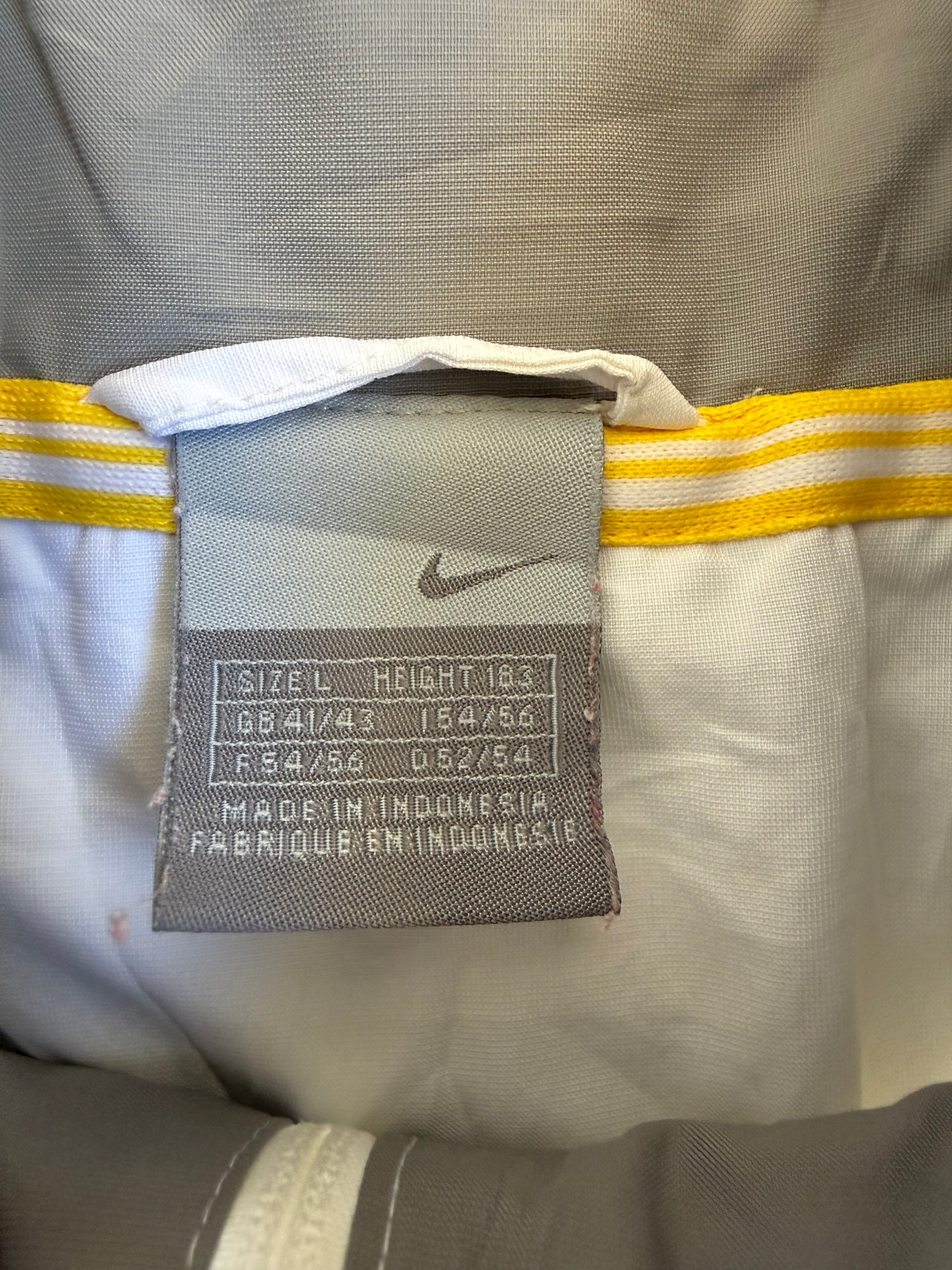 White Gradient Nike Spray Jacket - L