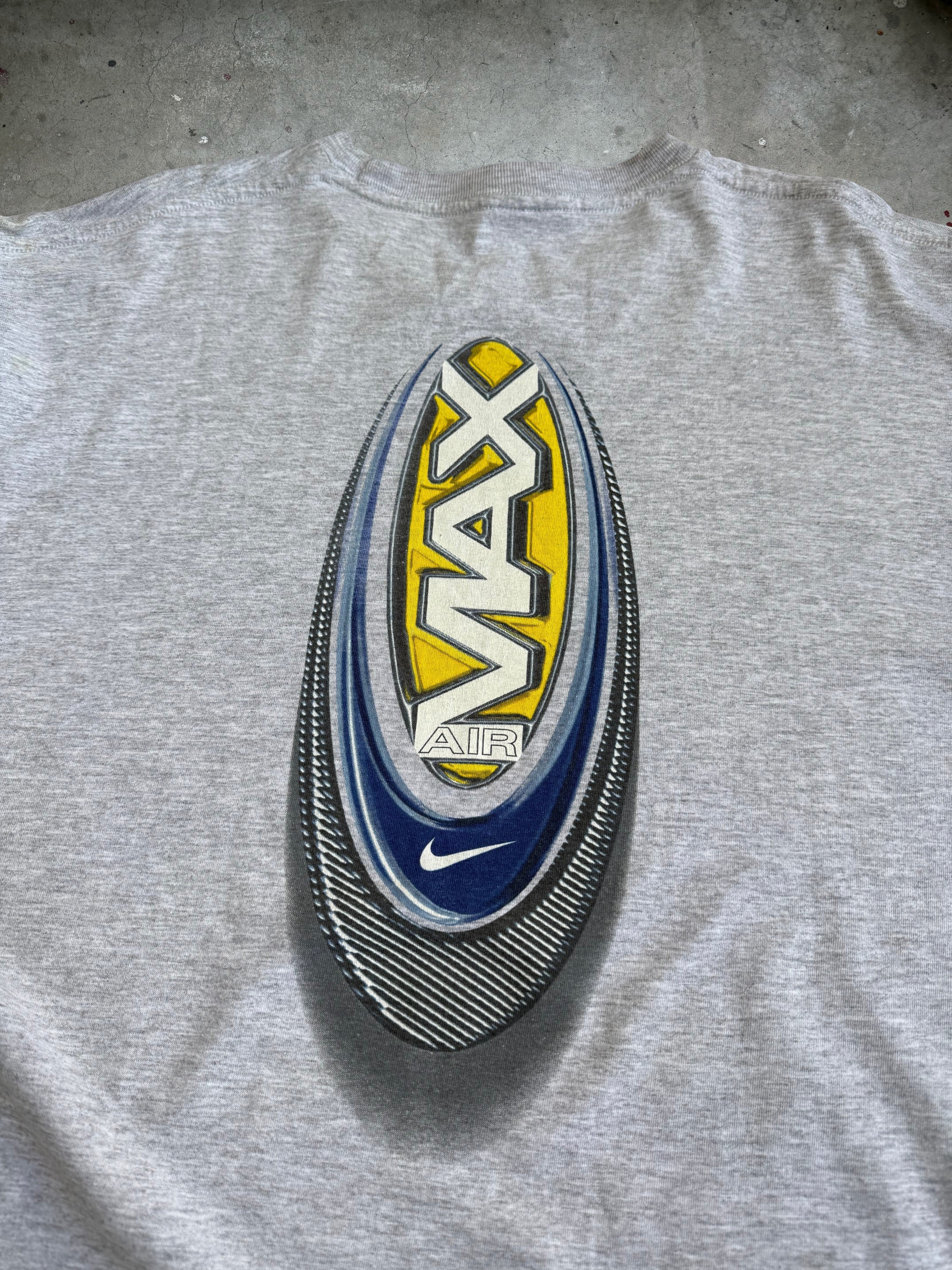 Nike Air Max Tshirt - L