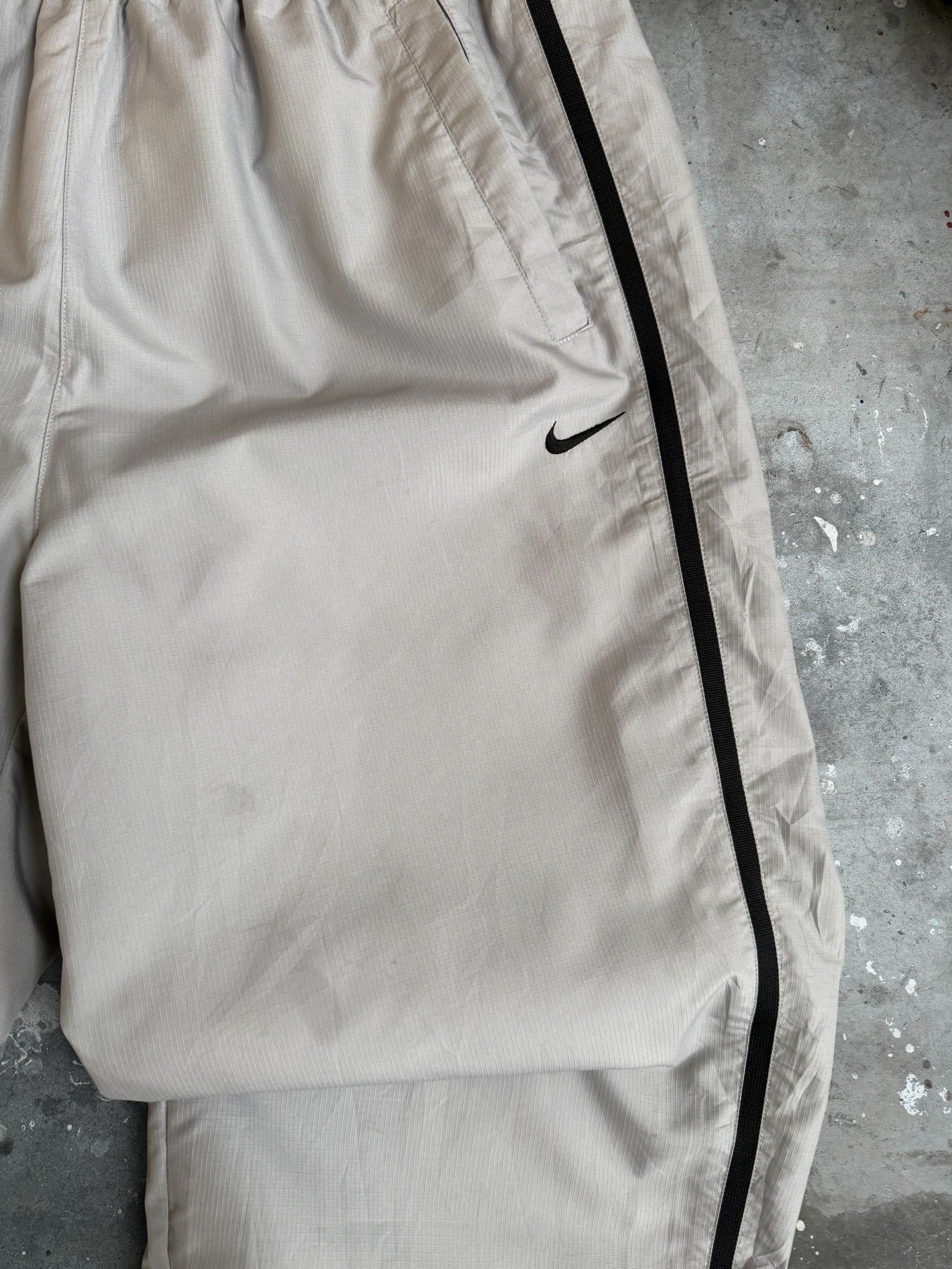 Grey Nike Trackpants - M