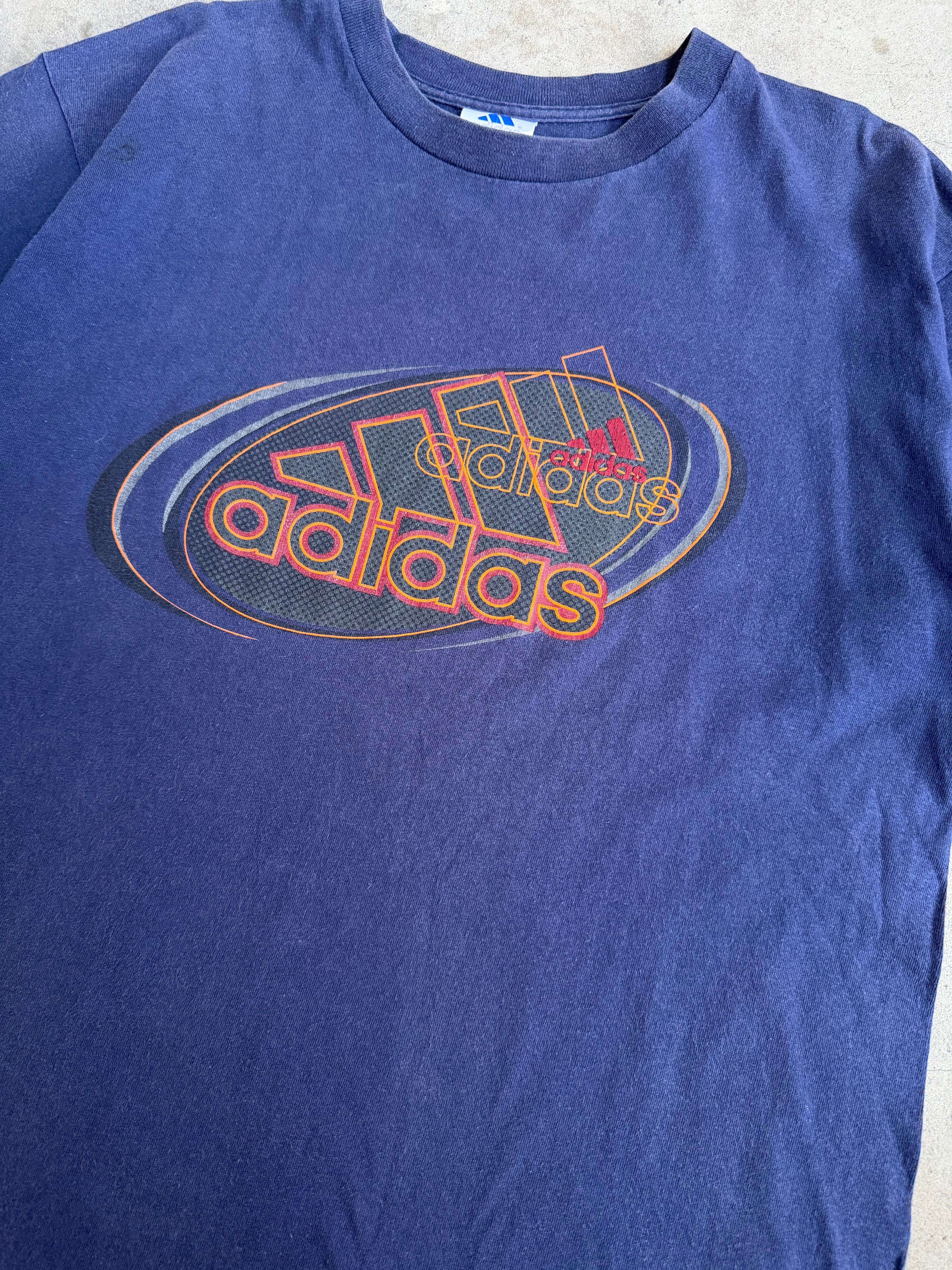 Graphic Adidas Tshirt - L