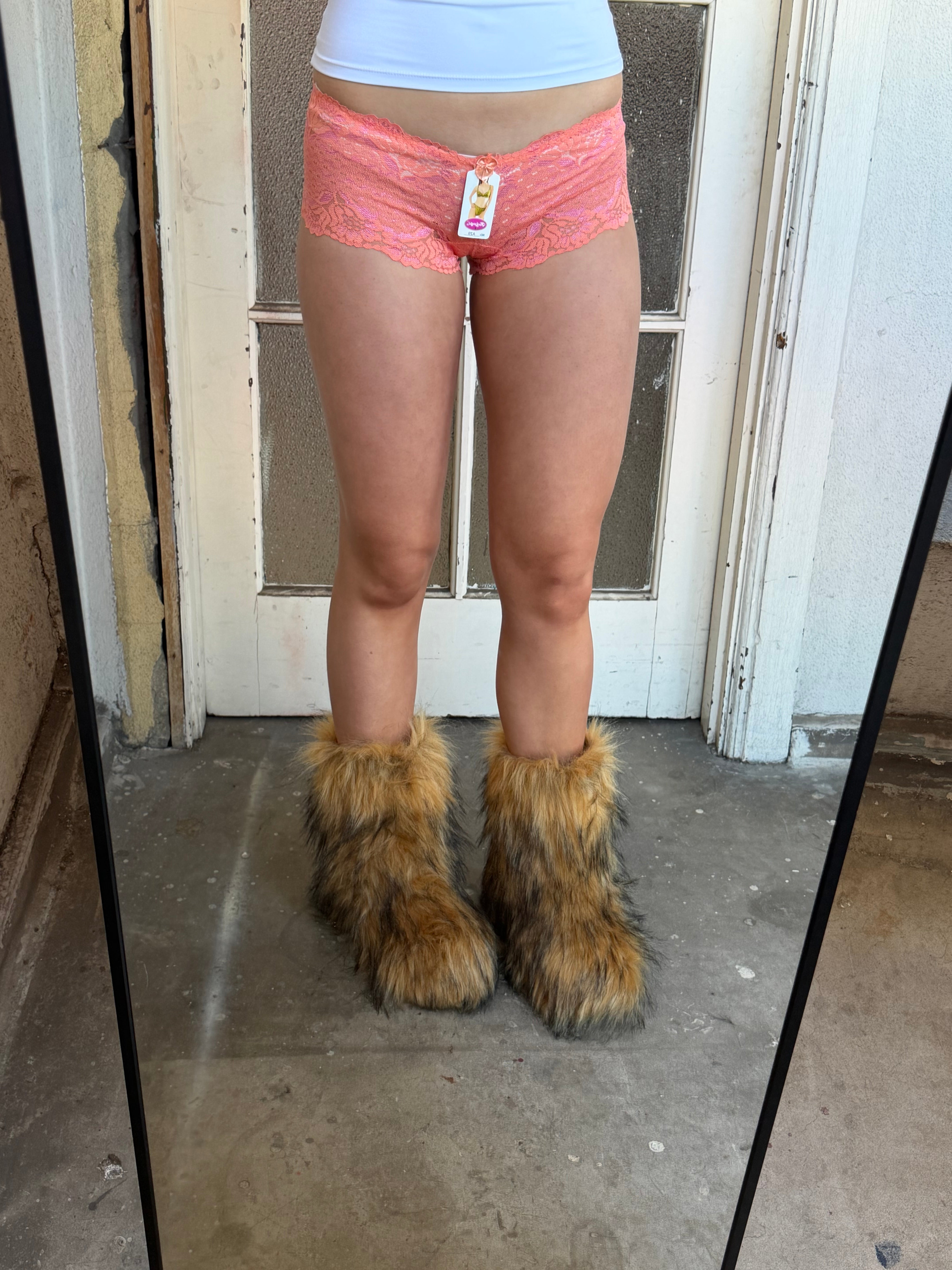 Micro Lace Shorts - Apricot