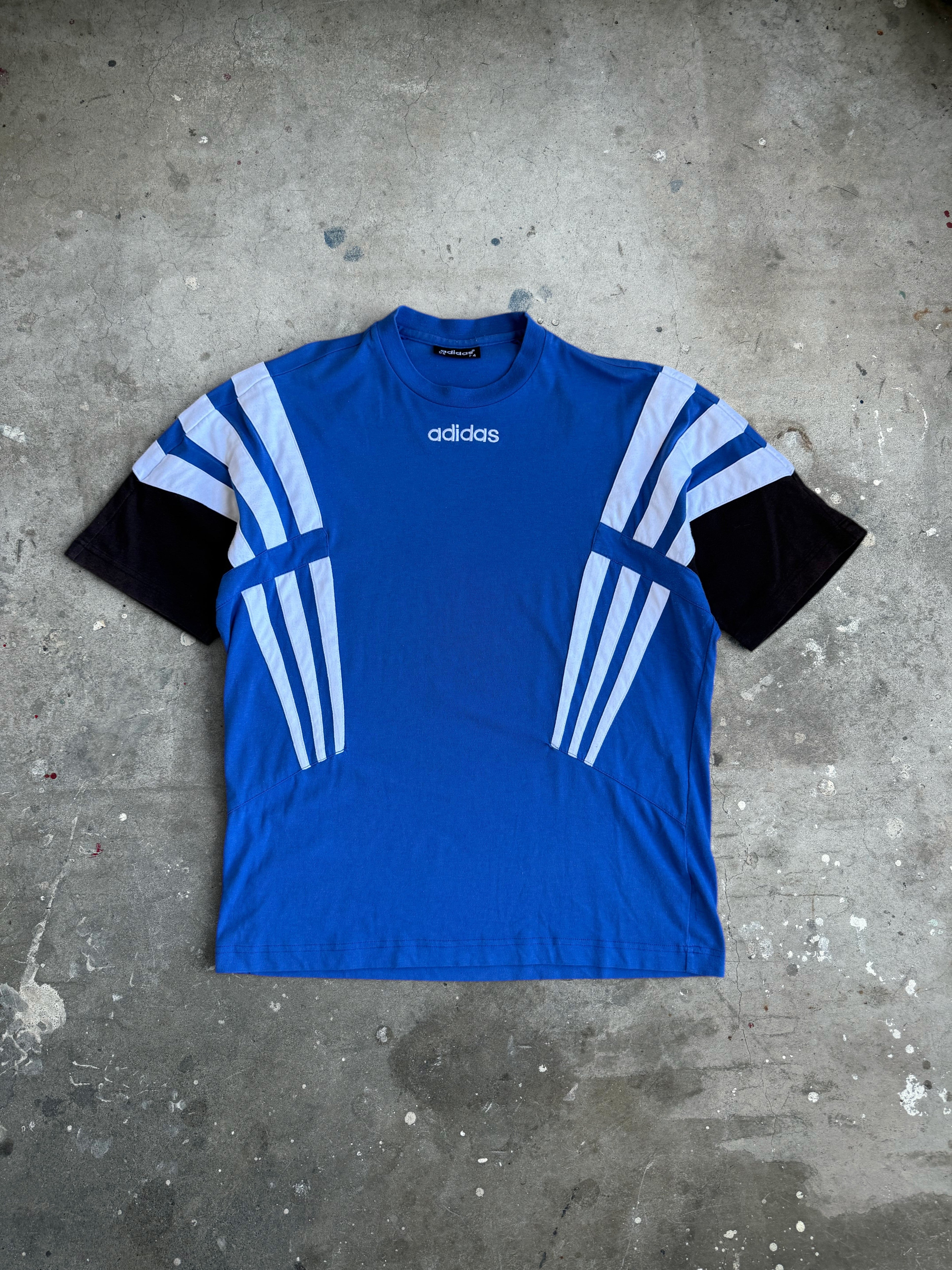 Adidas Textured Tshirt - M