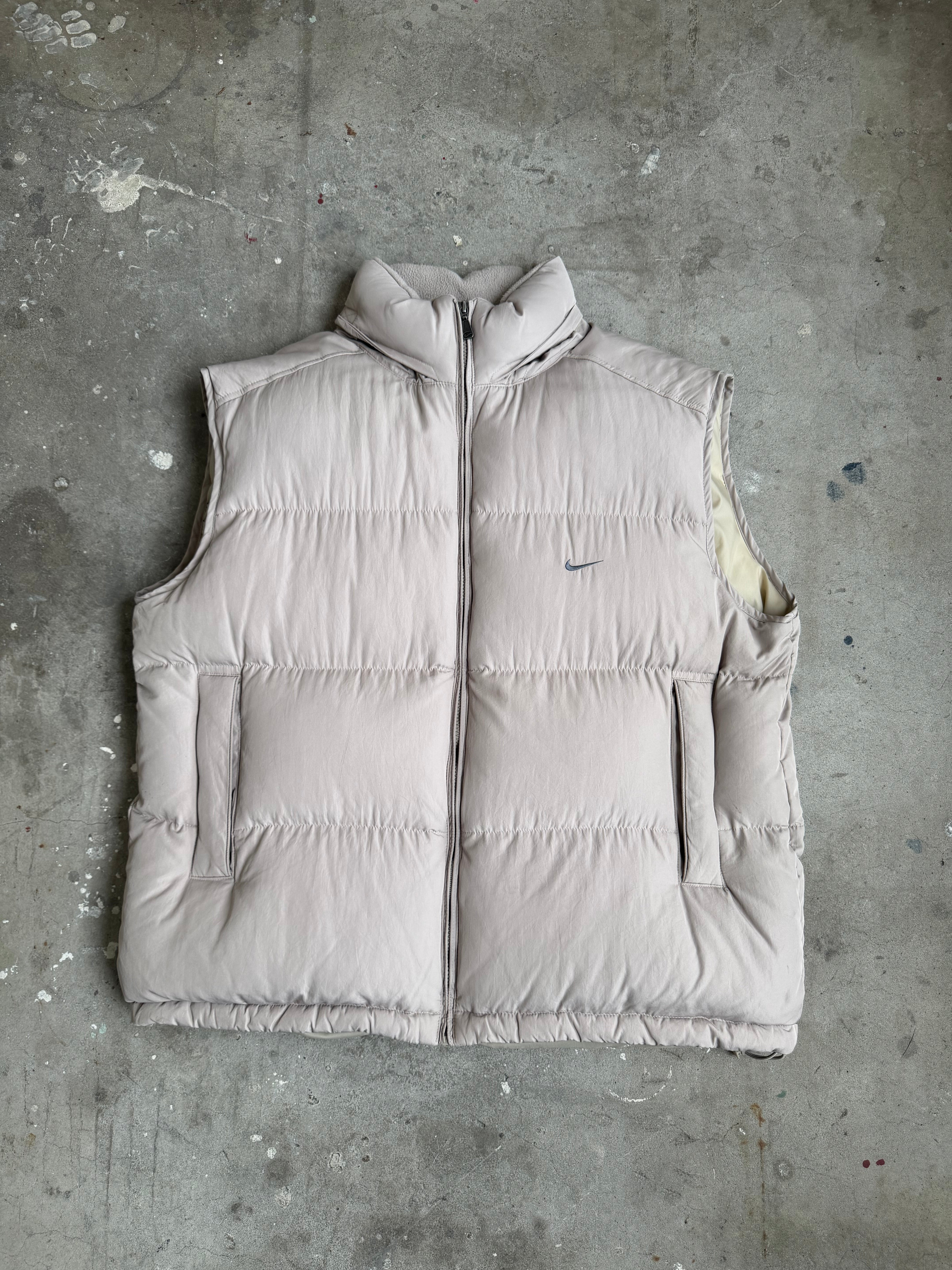 Beige Nike Puffer Vest - XL