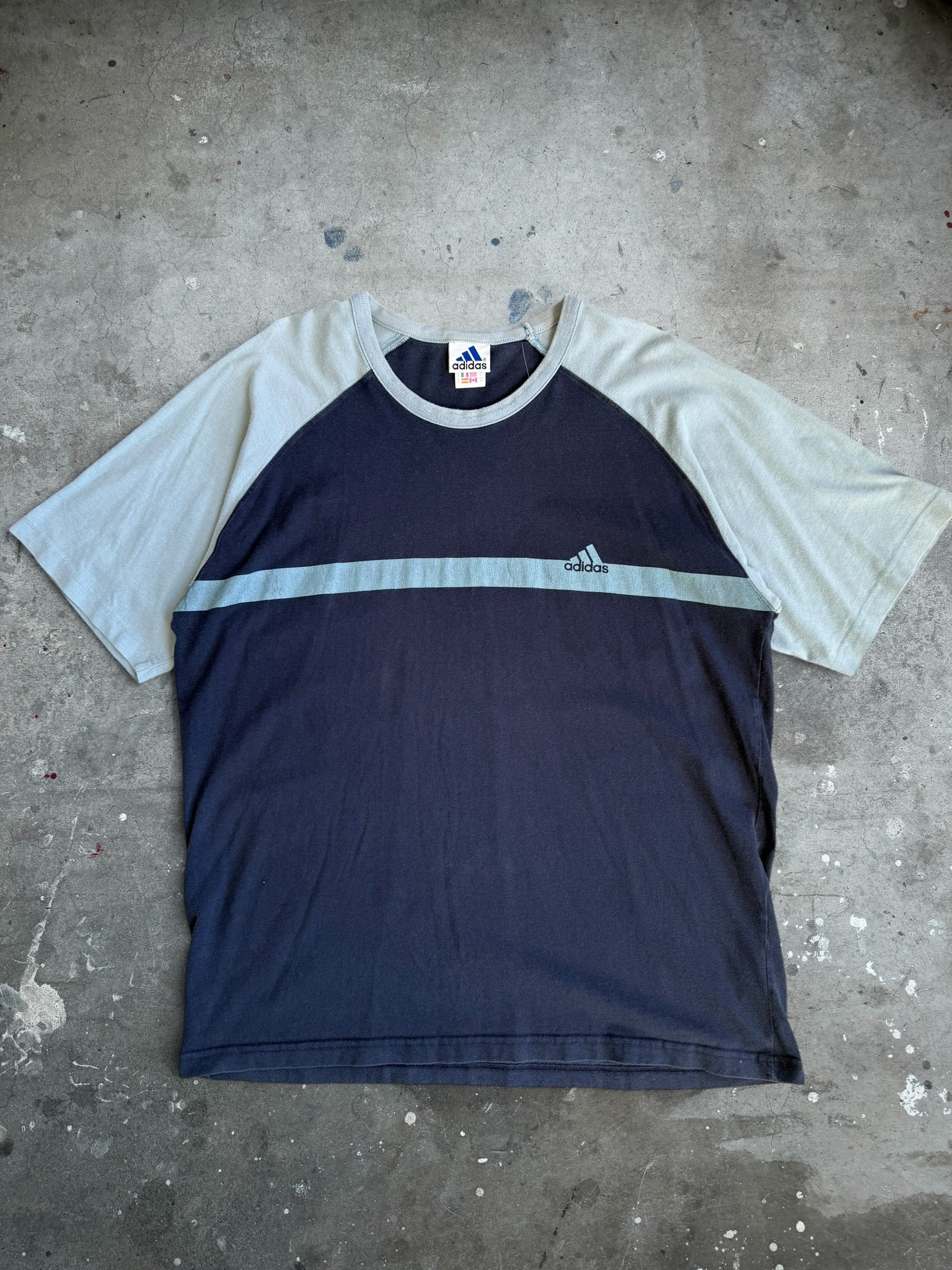 Two Toned Adidas Tshirt - L