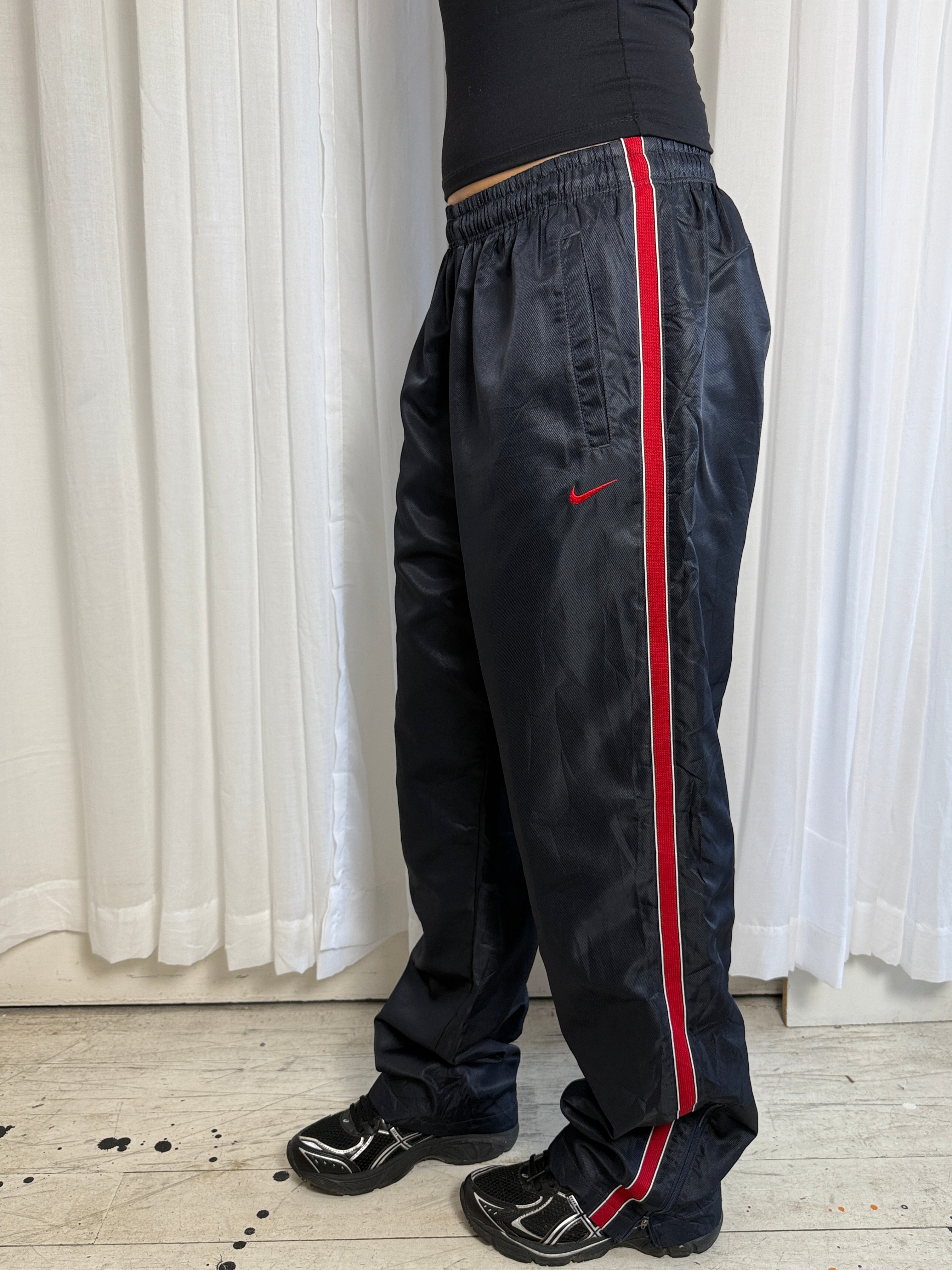Black & Red Nike Trackpants - XL
