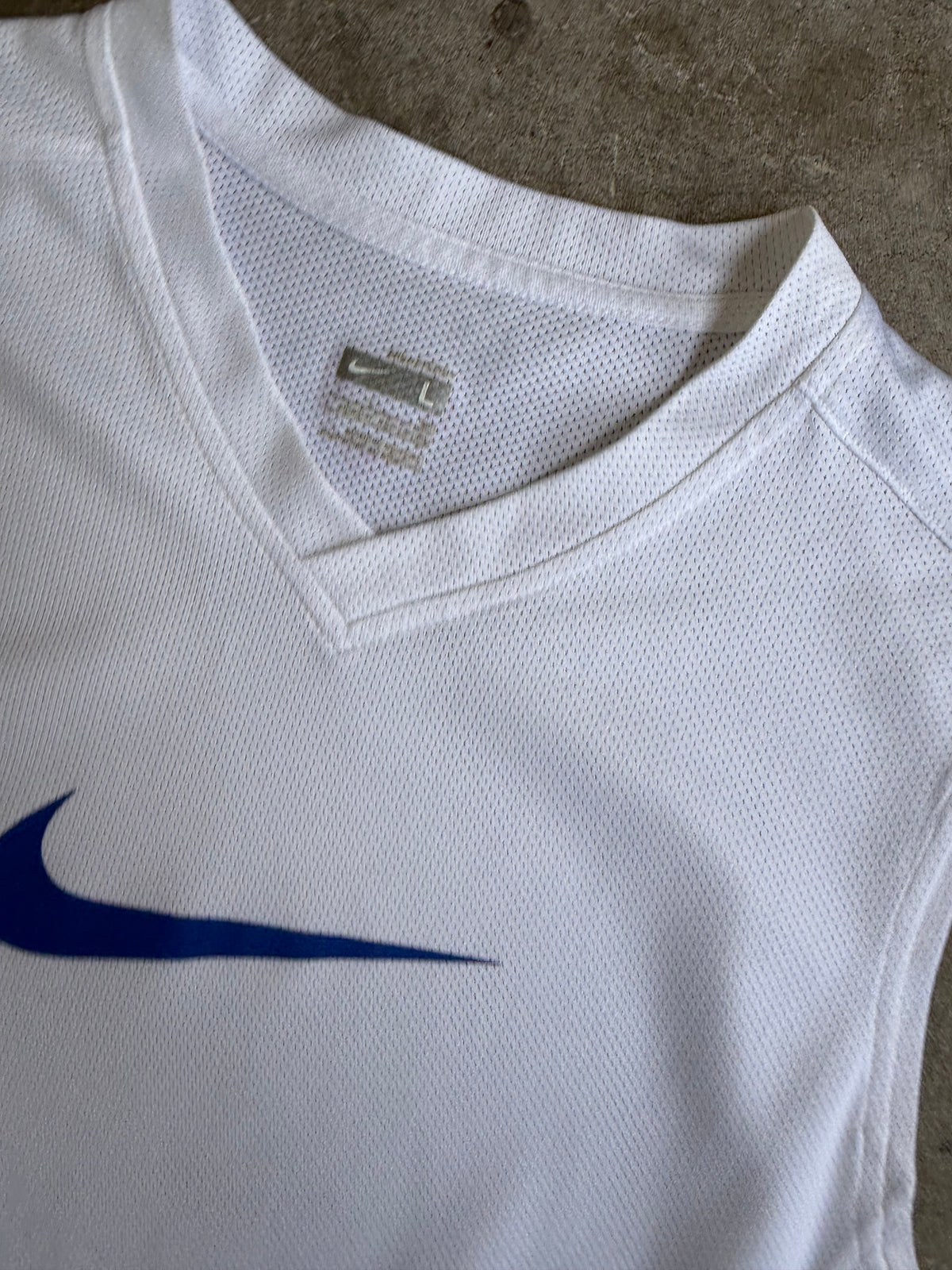White Nike Swoosh Singlet - M