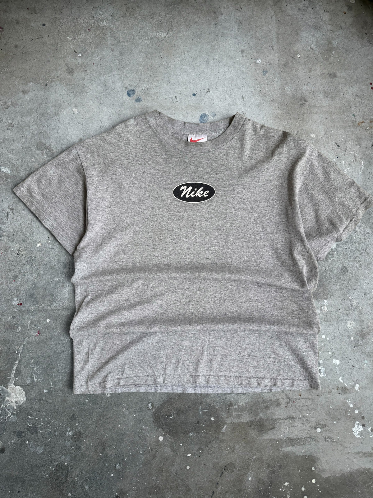 Nike Circle logo Tshirt - L