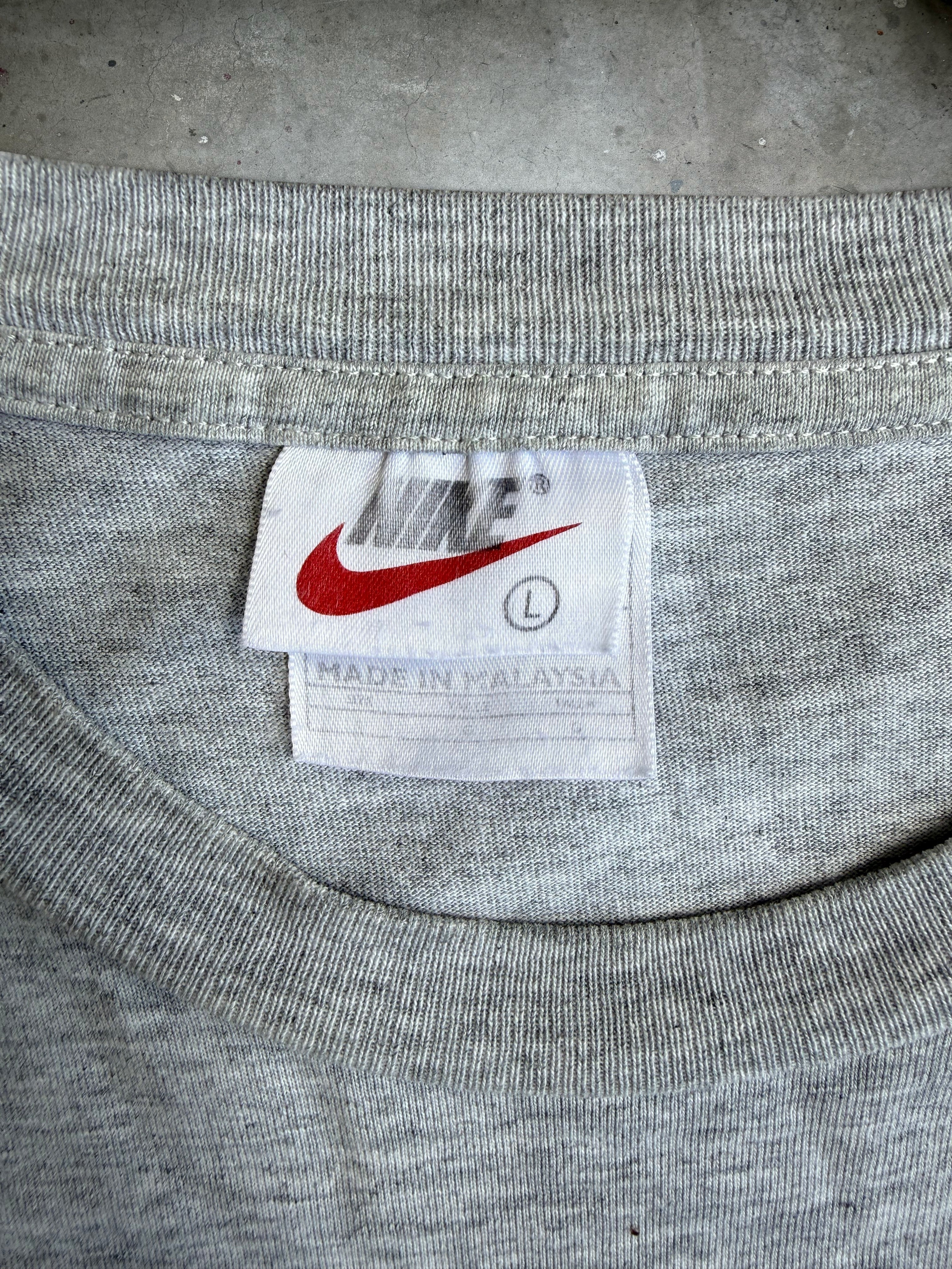 Nike Air Max Tshirt - L