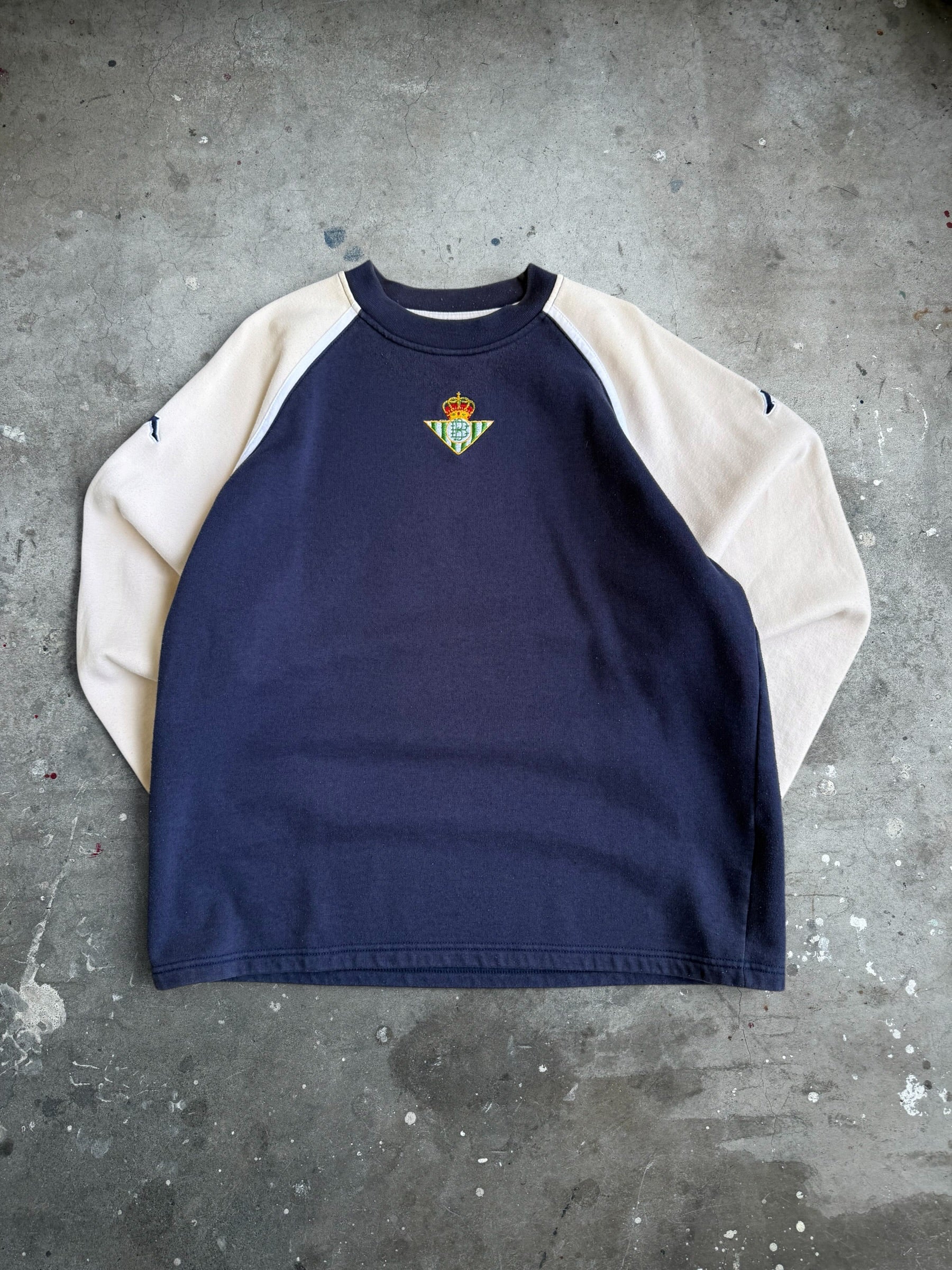 Vintage Soccer Jumper - M