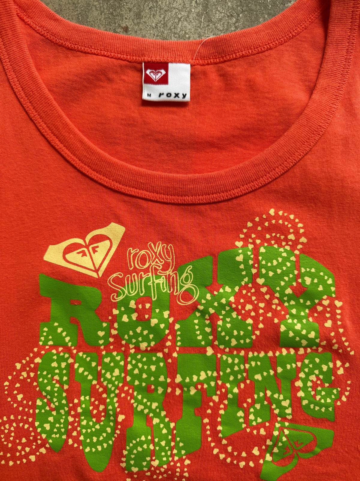 "Roxy Surfing" Coral Tank