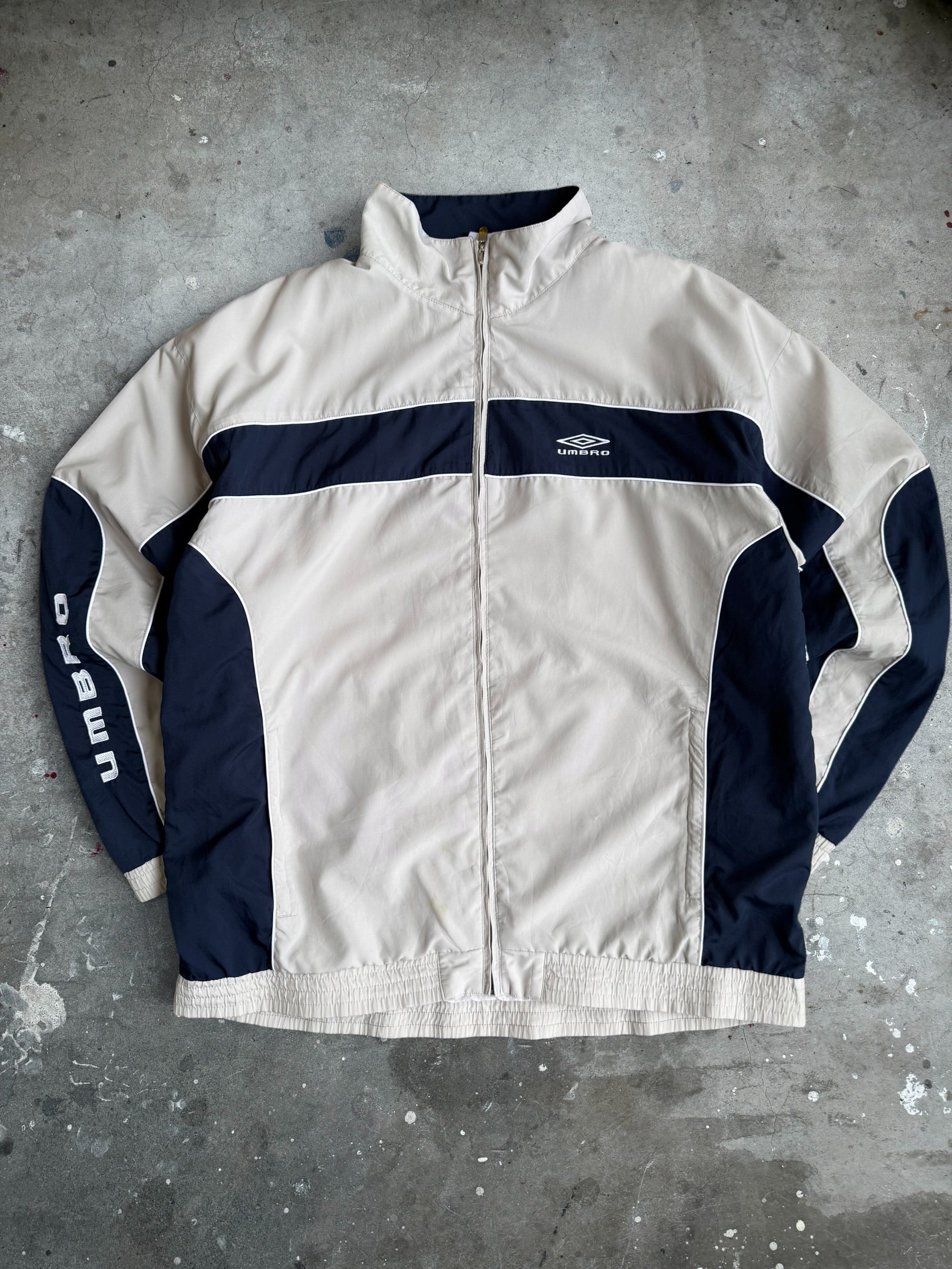 Beige Umbro Spray Jacket - XXL