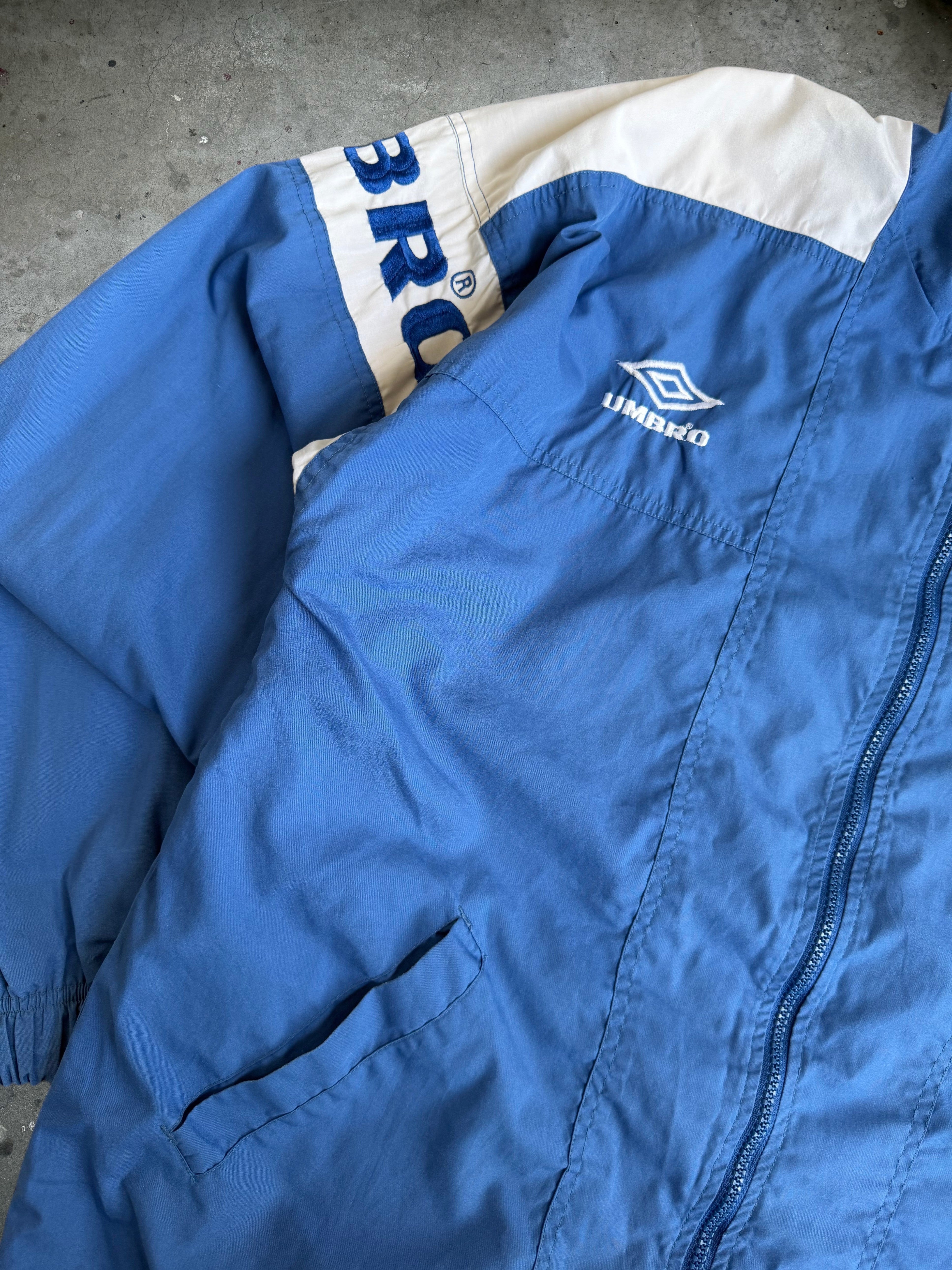 Blue & White Umbro Spray Jacket - M