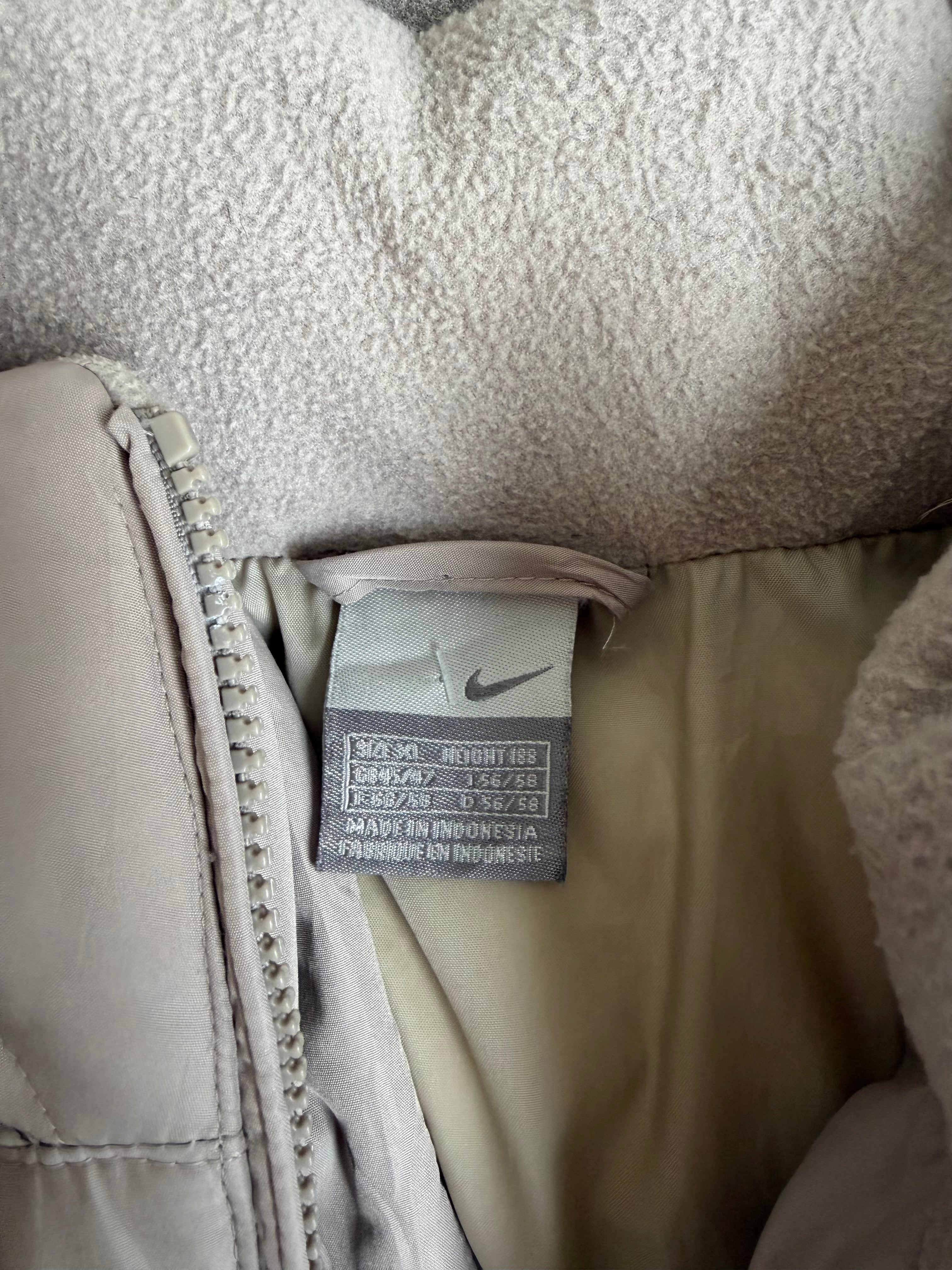 Beige Nike Puffer Vest - XL