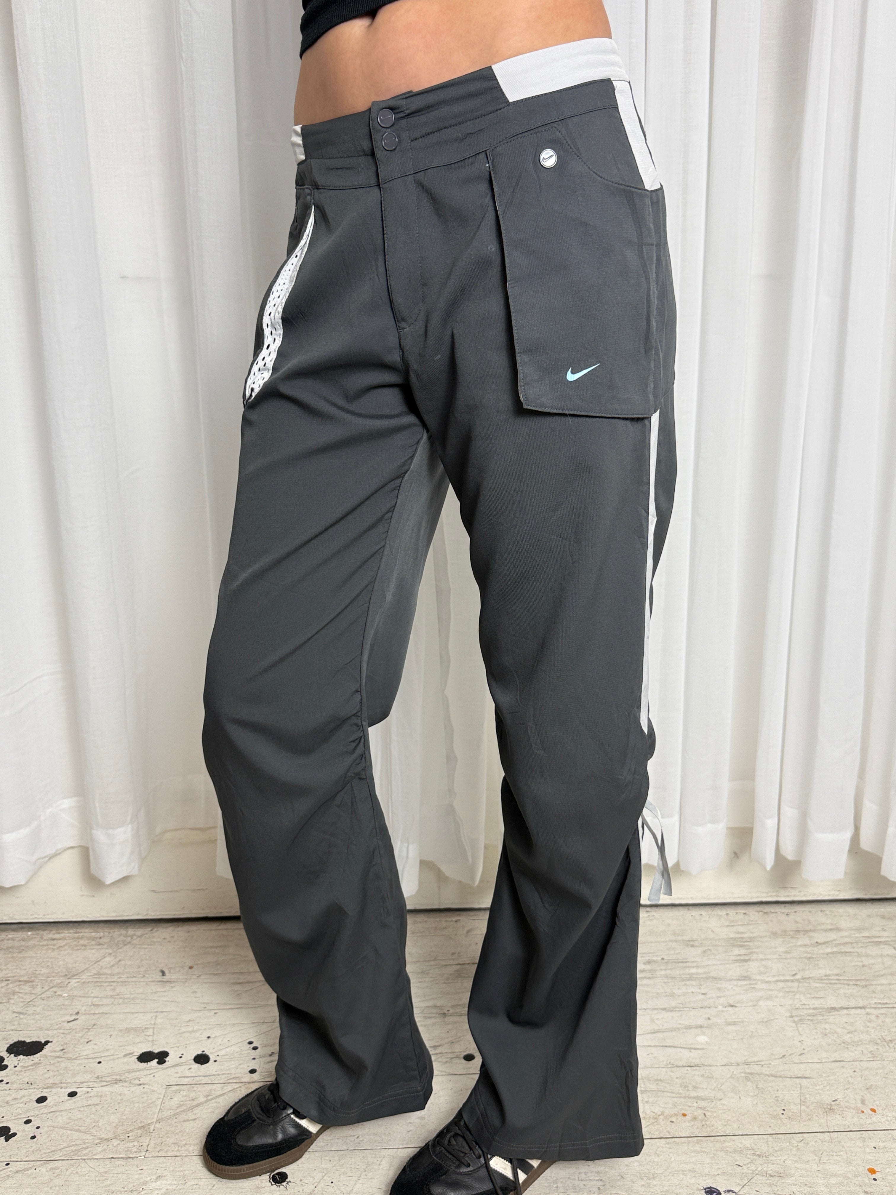 Nike Cargo Trackpants - M